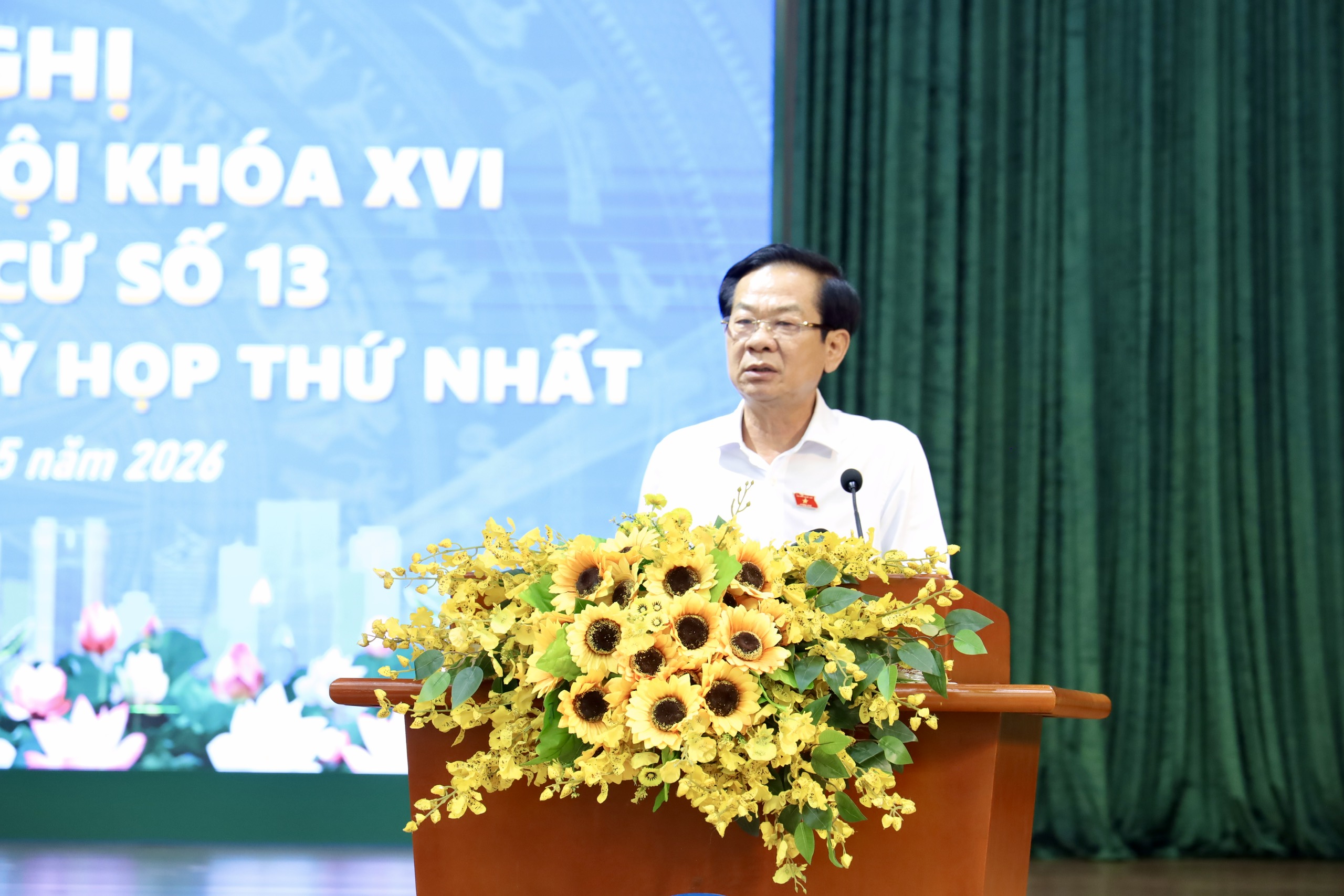 Cử tri 7 xã phía Tây TPHCM nêu nhiều vấn đề dân sinh “nóng” - Ảnh 7.