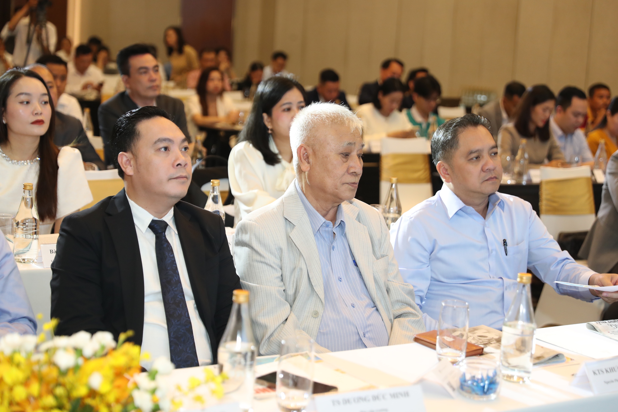 Toàn cảnh hội thảo