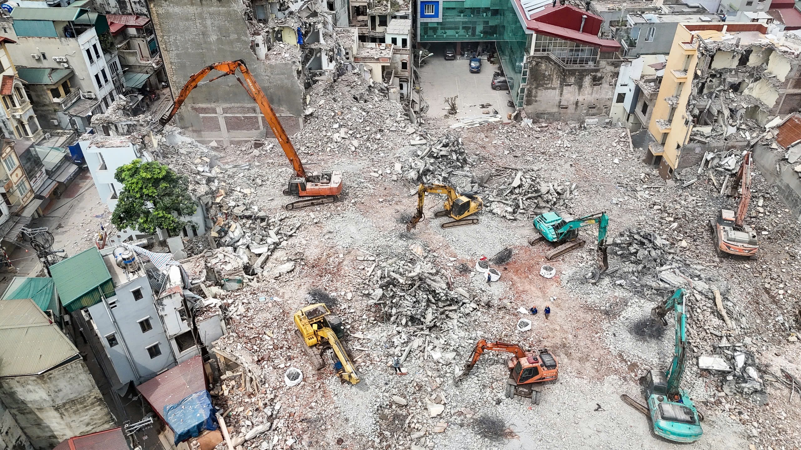 Cận cảnh giải ph&oacute;ng mặt bằng cầu Trần Hưng Đạo v&agrave; c&aacute;c dự &aacute;n cầu s&ocirc;ng Hồng - Ảnh 3.