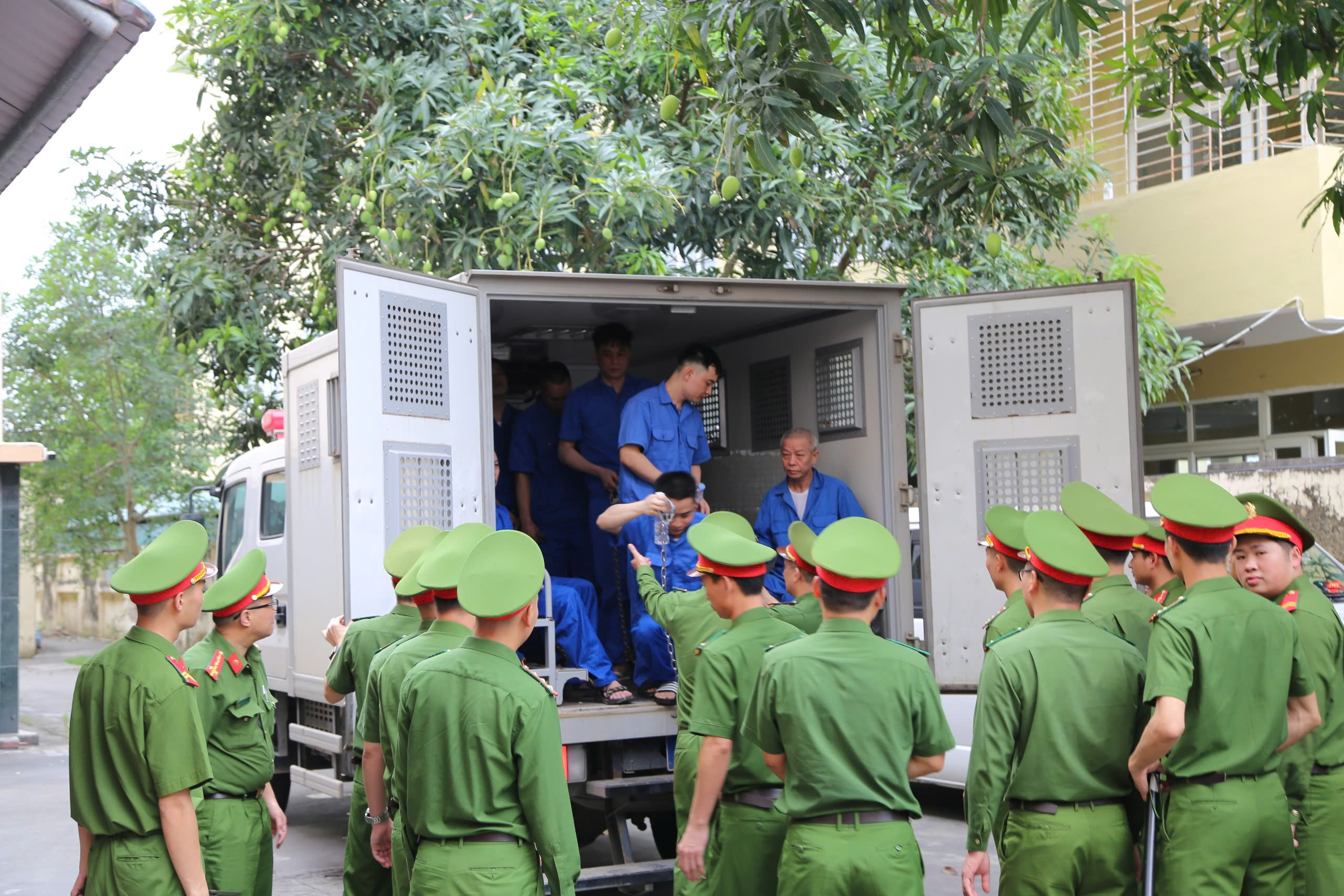 Vụ án Bùi Đình Khánh và những khoảnh khắc gây chấn động tại TAND tỉnh Quảng Ninh - Ảnh 1.