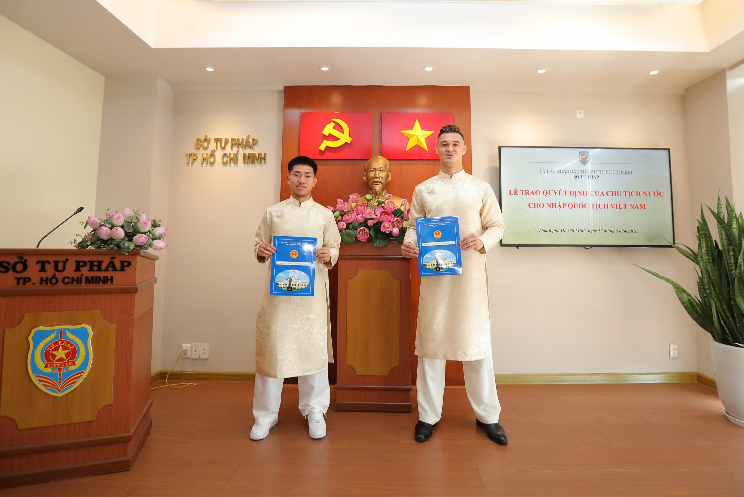 Khoa Ngô và Patrik Lê Giang chính thức nhập tịch, chờ Kim Sang-sik gọi tên - Ảnh 8.