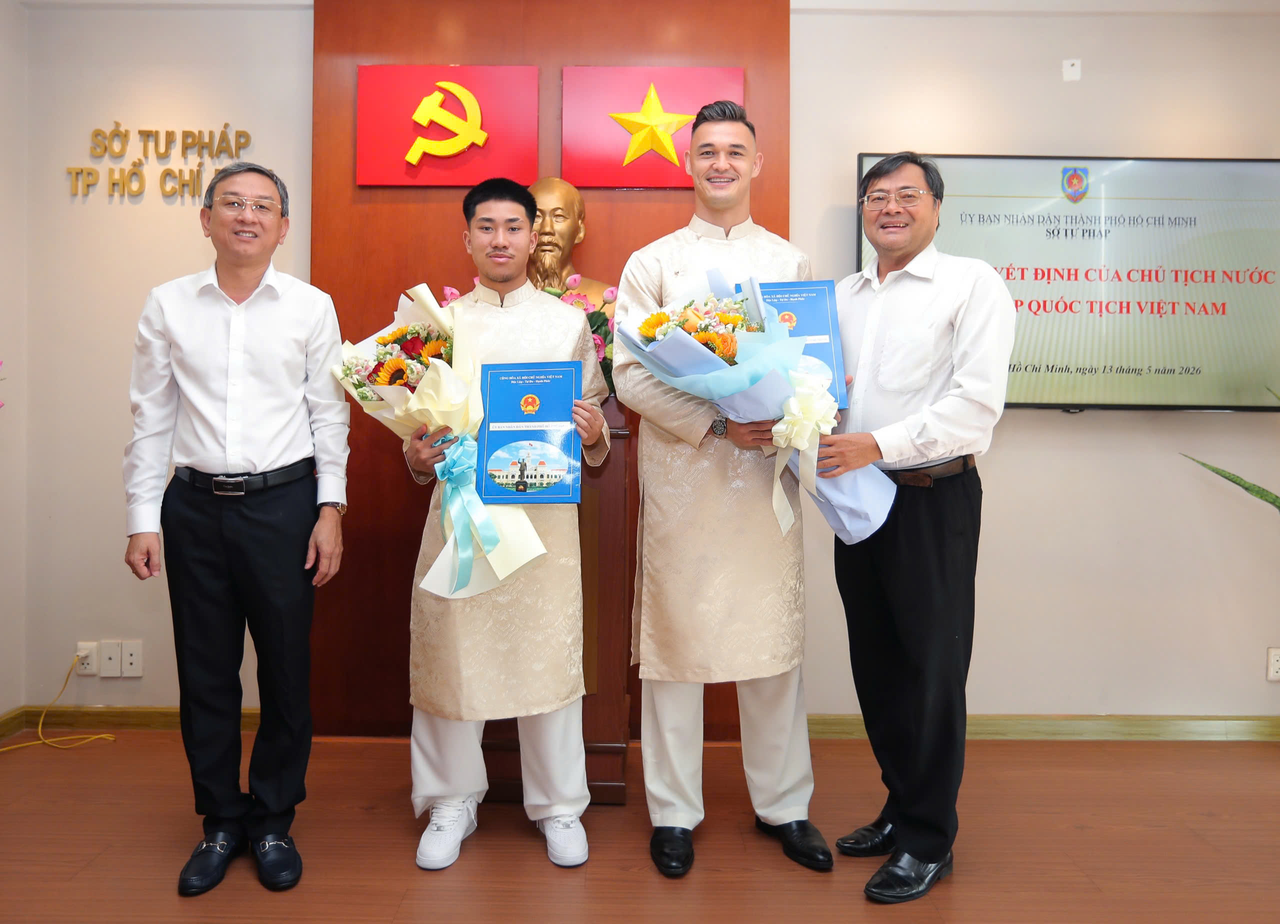 Khoa Ngô và Patrik Lê Giang chính thức nhập tịch, chờ HLV Kim Sang-sik gọi tên - Ảnh 5.