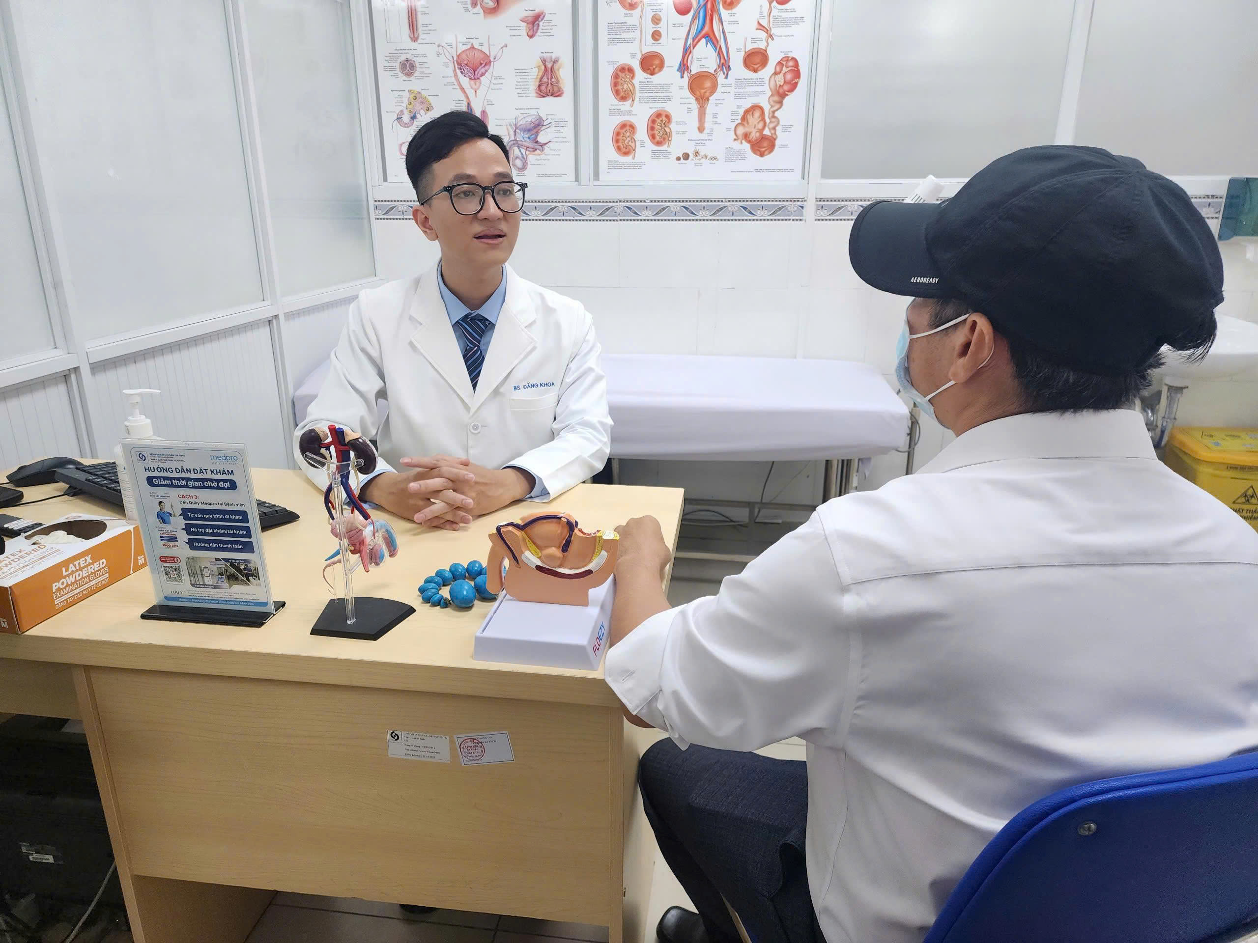 Nỗi niềm khó nói ở đàn ông - Ảnh 1.