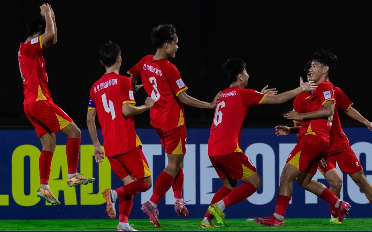 Truyền thông châu Á ca ngợi kỳ tích World Cup của U17 Việt Nam - Ảnh 2.