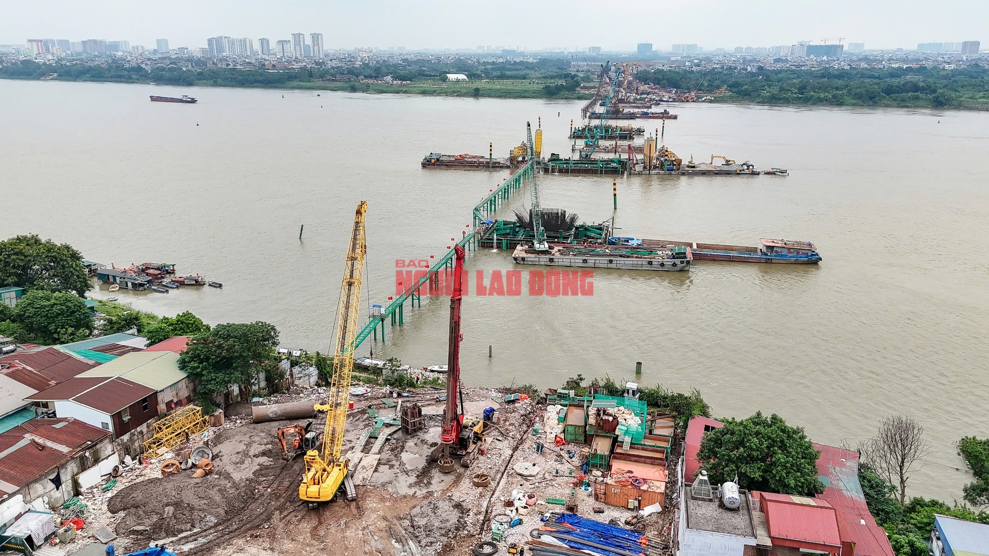 Cận cảnh giải ph&oacute;ng mặt bằng cầu Trần Hưng Đạo v&agrave; c&aacute;c dự &aacute;n cầu s&ocirc;ng Hồng - Ảnh 4.
