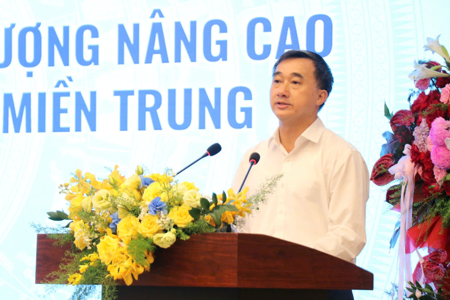 Thứ trưởng Bộ Y Tế Trần Văn Thuấn: Bộ tiêu chuẩn bệnh viện không thể chỉ “nâng cấp câu chữ”  - Ảnh 2.