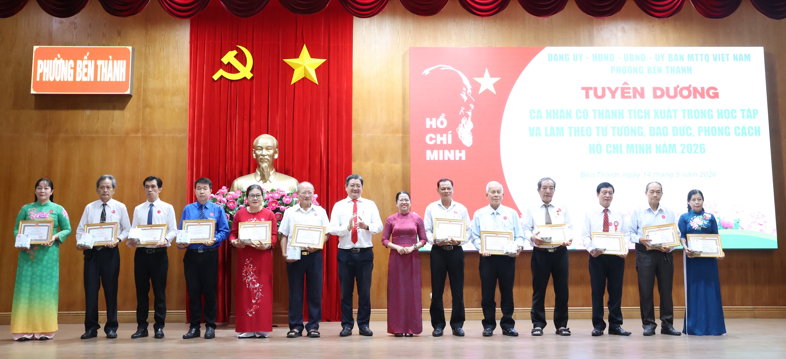 TPHCM: Phường Bến Th&agrave;nh ra mắt Sổ tay điện tử Kh&ocirc;ng gian văn h&oacute;a Hồ Ch&iacute; Minh - Ảnh 10.