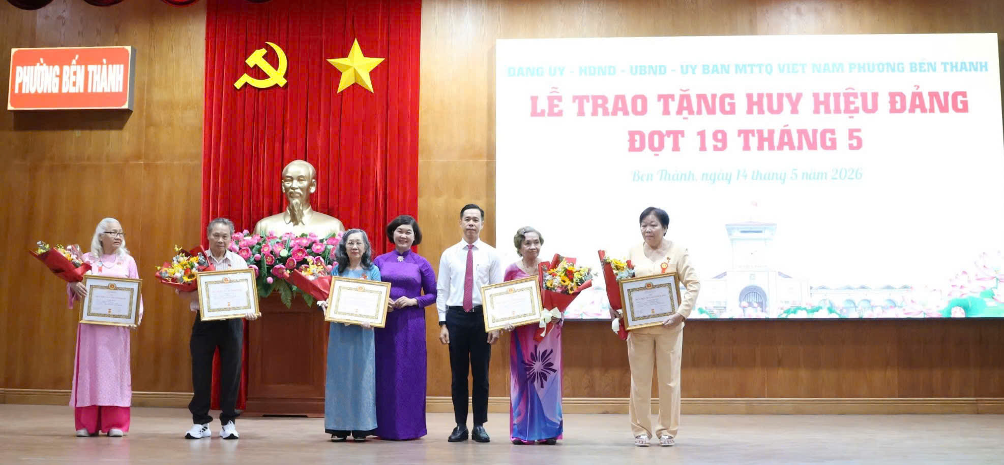 TPHCM: Phường Bến Th&agrave;nh ra mắt Sổ tay điện tử Kh&ocirc;ng gian văn h&oacute;a Hồ Ch&iacute; Minh - Ảnh 1.