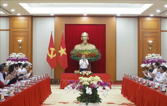 Tổng Bí thư, Chủ tịch nước Tô Lâm: Lý luận không được xa rời đời sống   - Ảnh 1.