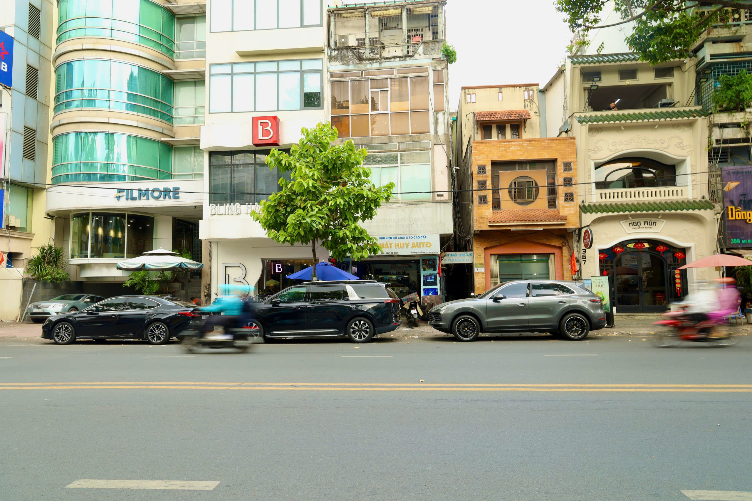 Hiện trạng phường đầu tiên ở TPHCM chuẩn bị thu phí vỉa hè số - Ảnh 5.