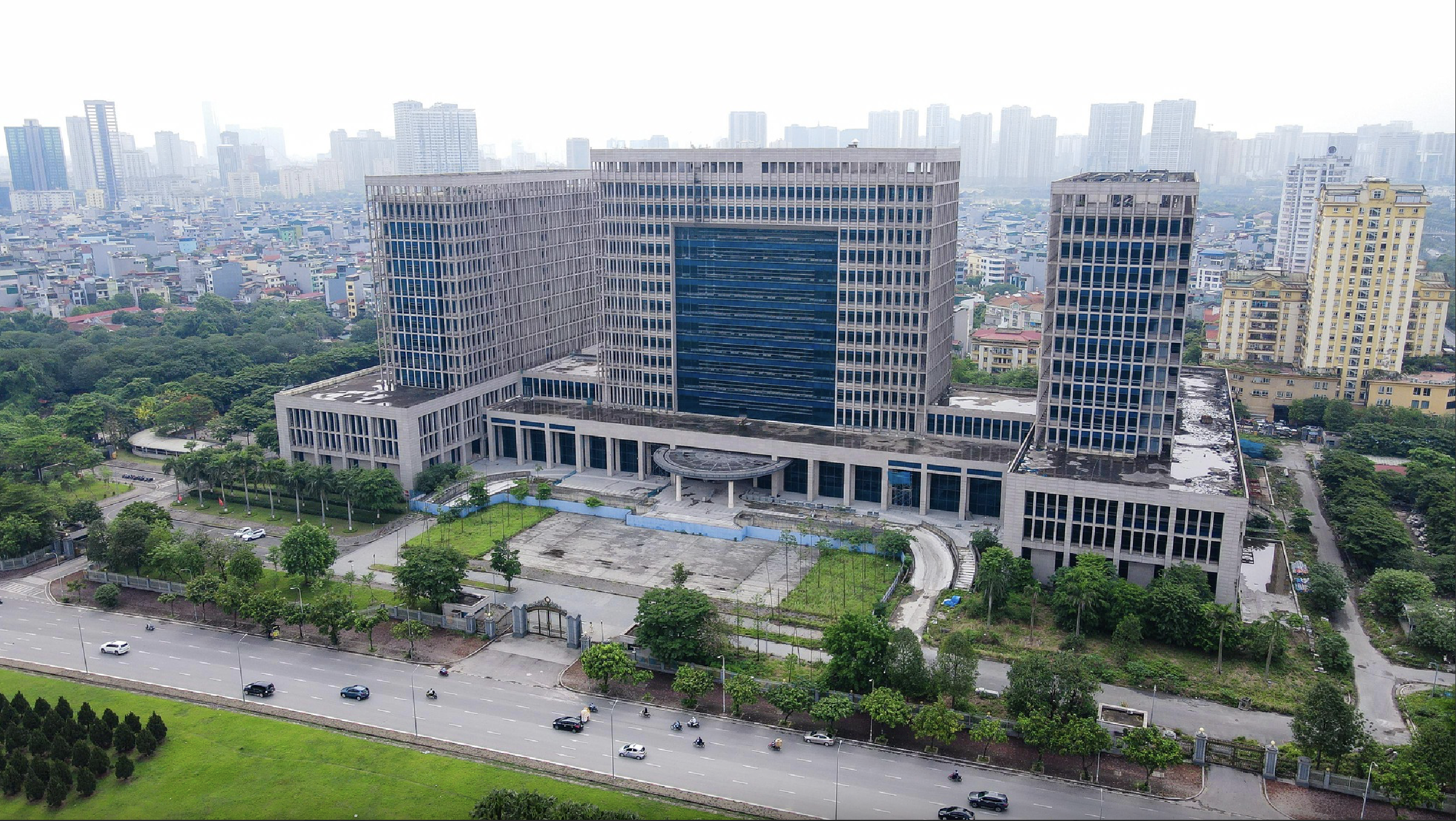 Quy hoạch Hà Nội 2026: Di dời trụ sở các Bộ ra ngòai nội đô để phát triển bền vững - Ảnh 2. Quy hoạch Hà Nội 2026: Di dời trụ sở các Bộ ra ngòai nội đô để phát triển bền vững - Ảnh 2.