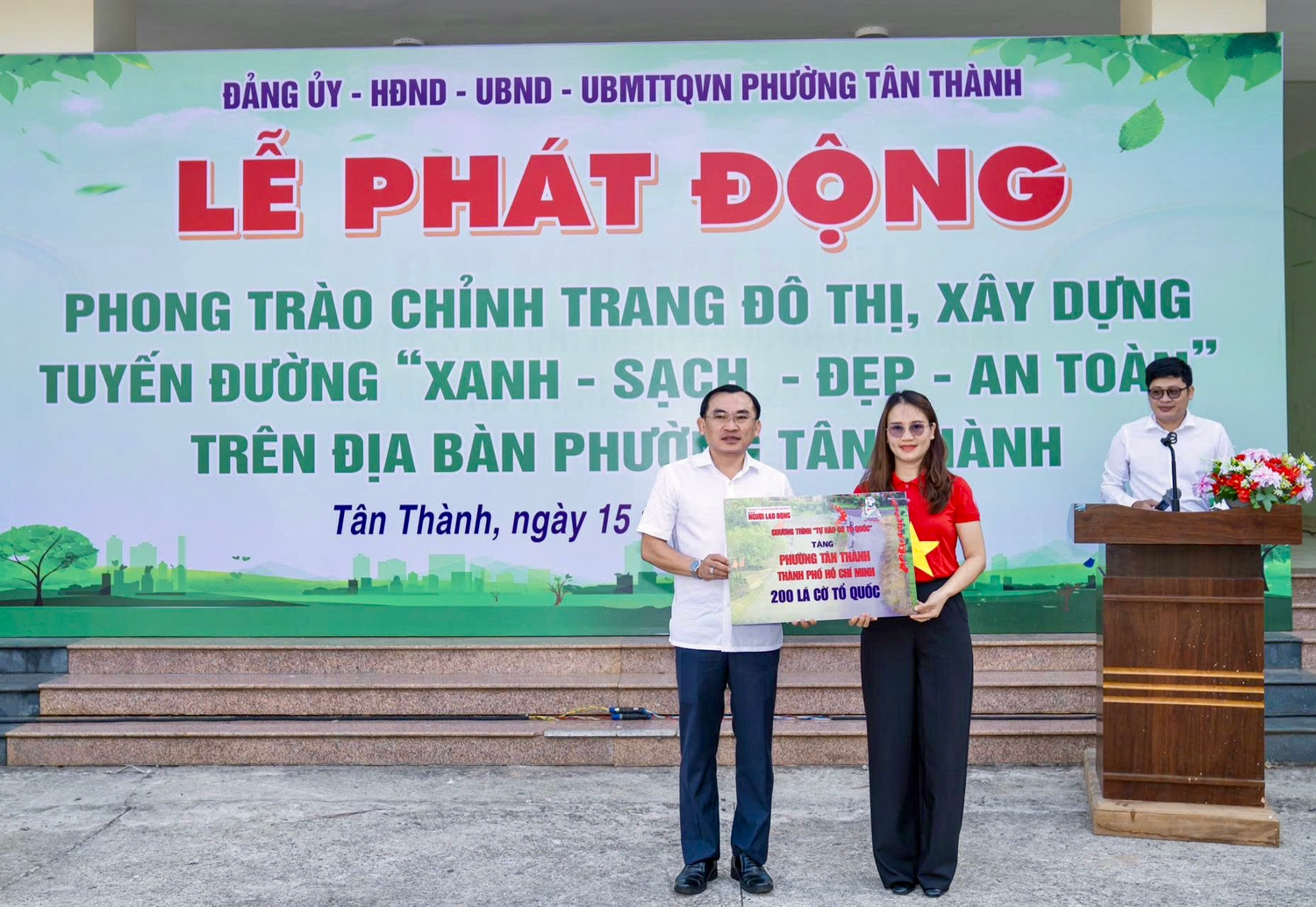 Lan tỏa sắc đỏ cờ Tổ quốc tr&ecirc;n những tuyến đường xanh - Ảnh 3.
