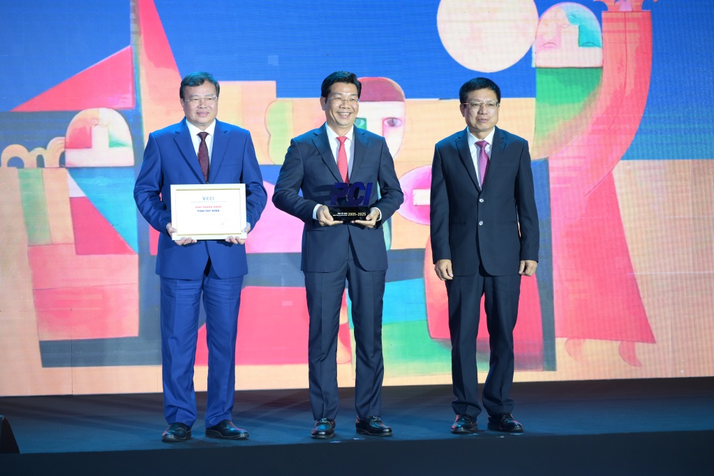 Tây Ninh vinh danh thành tích cải cách nổi bật trong 20 năm PCI 2025 - Ảnh 3.