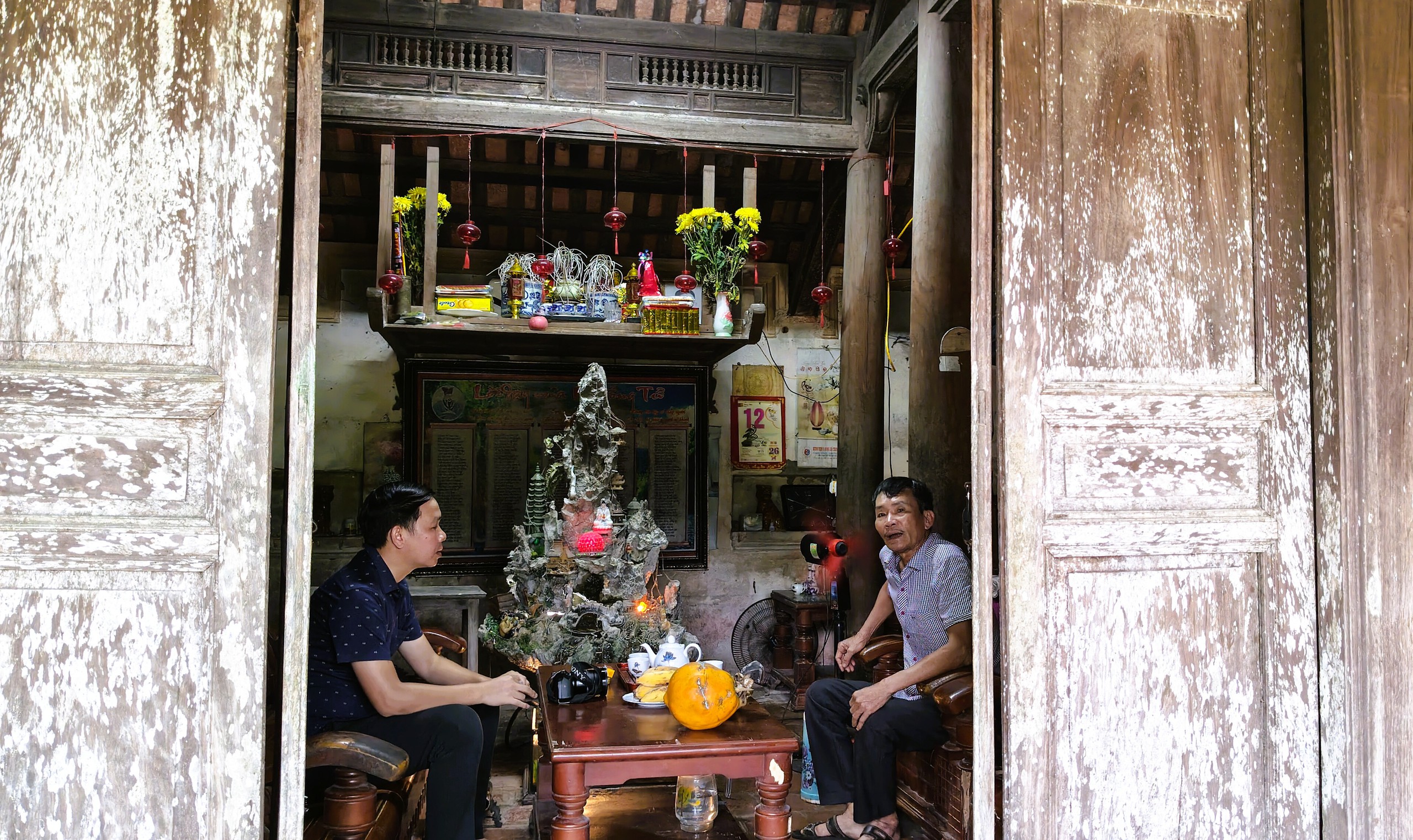 Ng&ocirc;i nh&agrave; cổ bằng gỗ lim độc đ&aacute;o ở xứ Thanh - Ảnh 6.