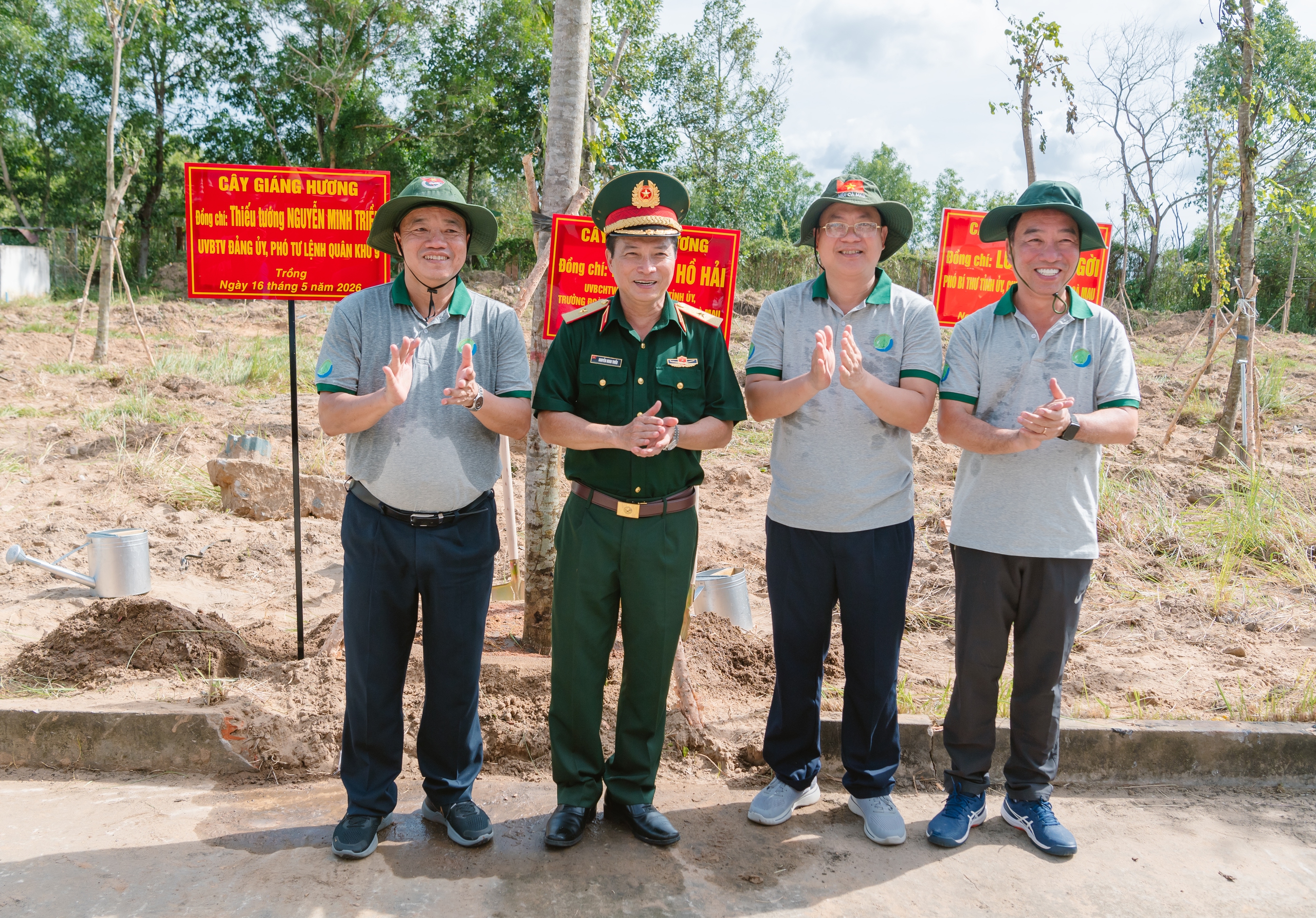 Cà Mau đặt mục tiêu trồng mới hơn 1 triệu cây xanh - Ảnh 6.
