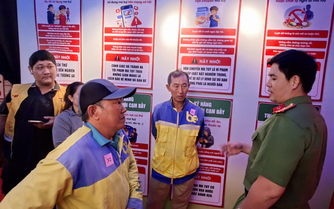 X&atilde; B&igrave;nh Hưng, TPHCM: C&ocirc;ng nh&acirc;n ấm l&ograve;ng với &ldquo;Bữa cơm C&ocirc;ng đo&agrave;n&rdquo; - Ảnh 10.