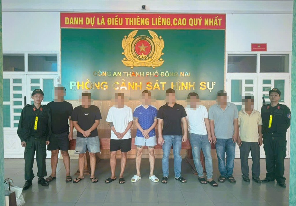 Triệt phá đường dây cá độ bóng đá 70 tỉ Đồng / tháng tại Đồng Nai năm 2026 - Ảnh 1.