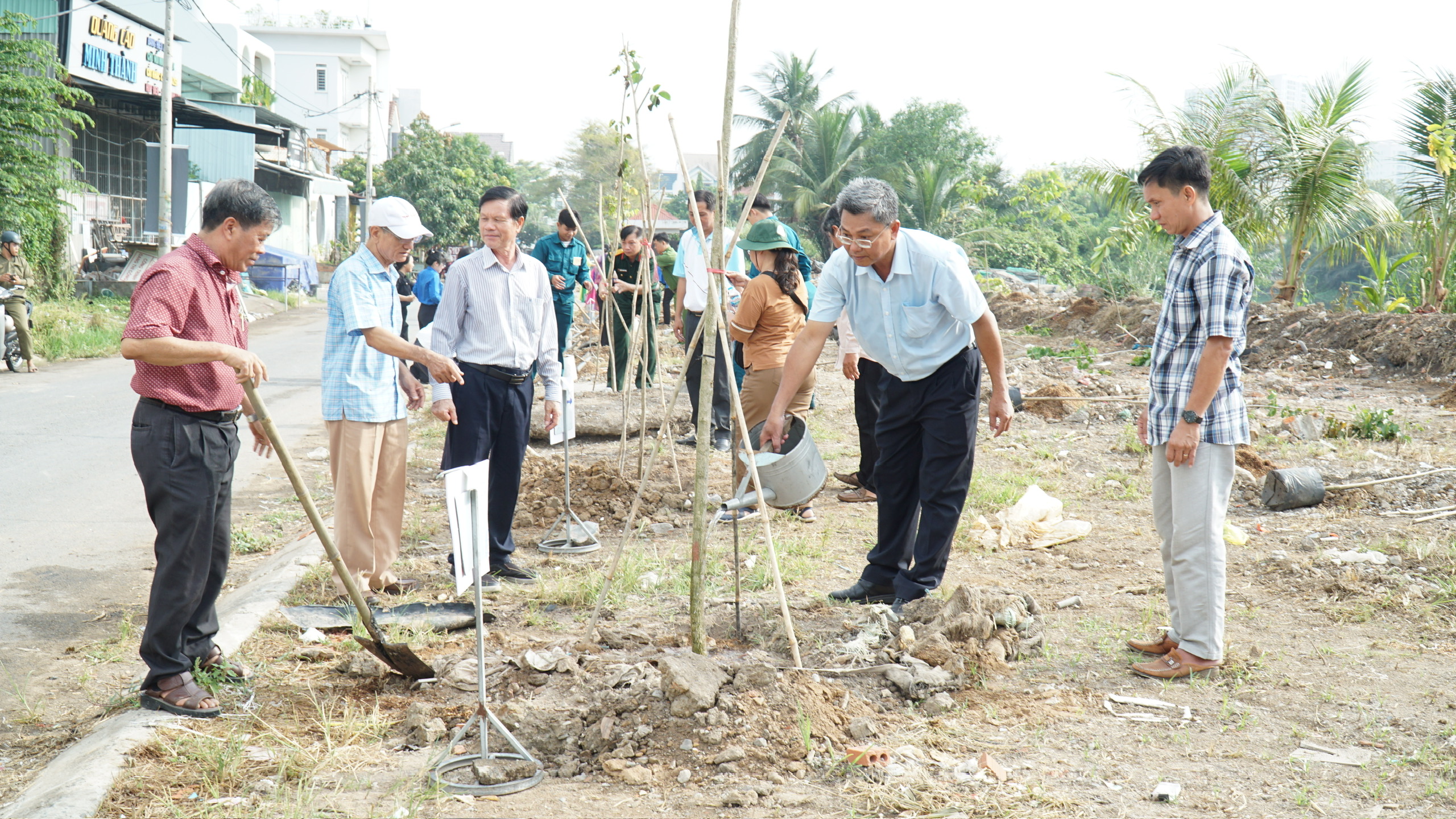 Xã Bình Hưng, TPHCM: Trồng hơn 1.800 cây xanh hưởng ứng 