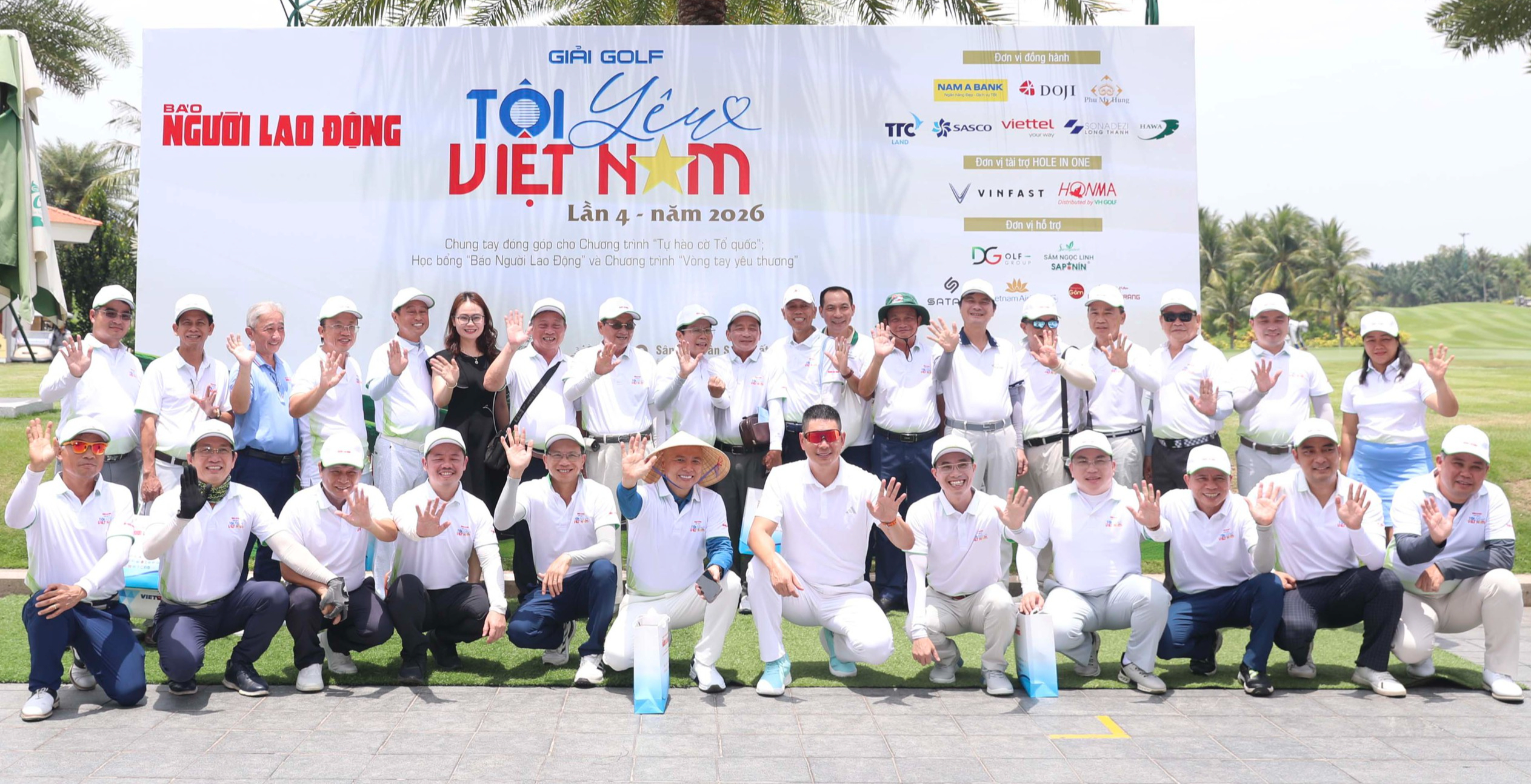 Những khoảnh khắc ấn tượng tại giải Golf "Tôi yêu Việt Nam" lần 4" - Ảnh 1.