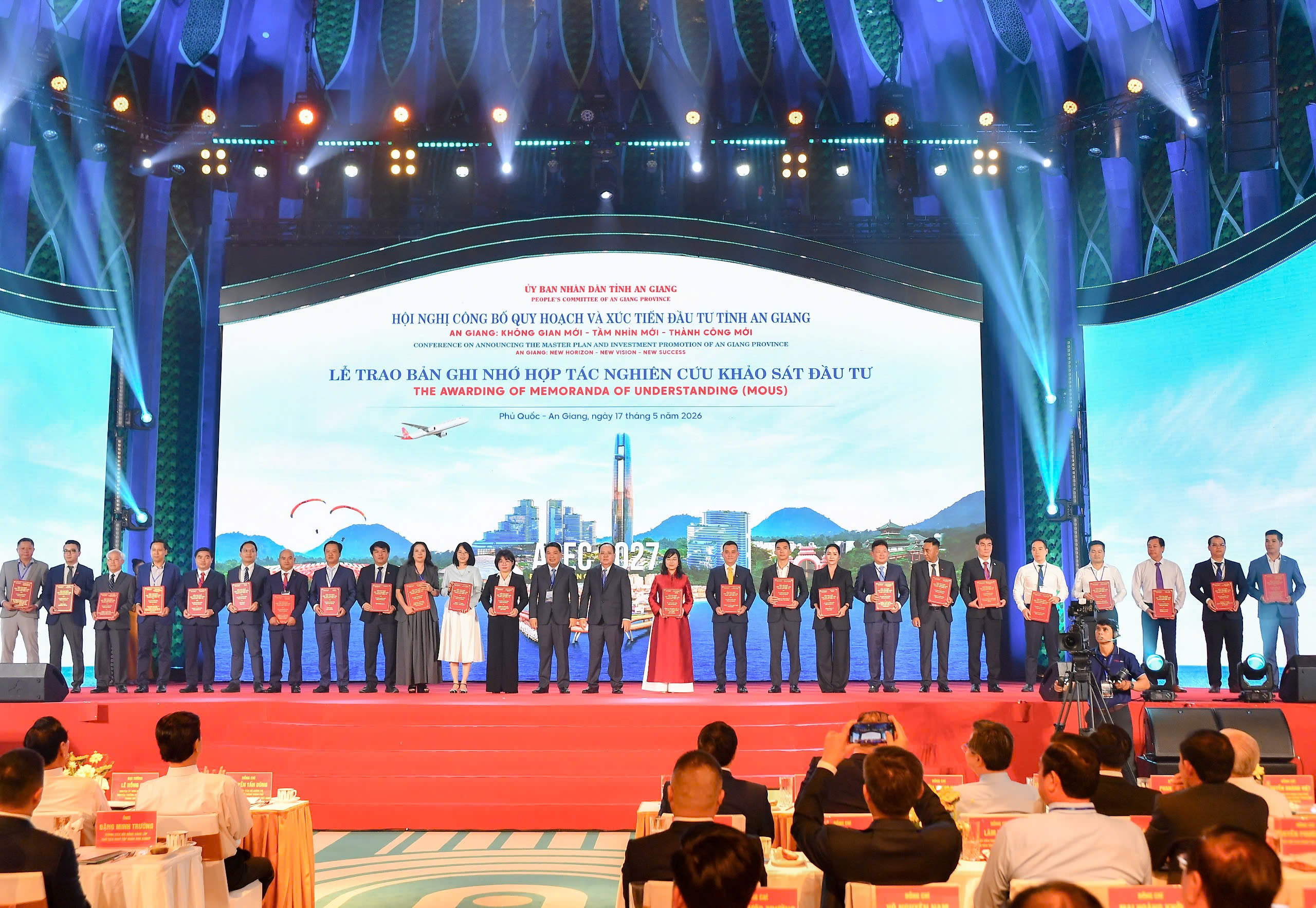 Hội nghị c&ocirc;ng bố quy hoạch tỉnh An Giang v&agrave; cơ hội đầu tư năm 2026 - Ảnh 9.