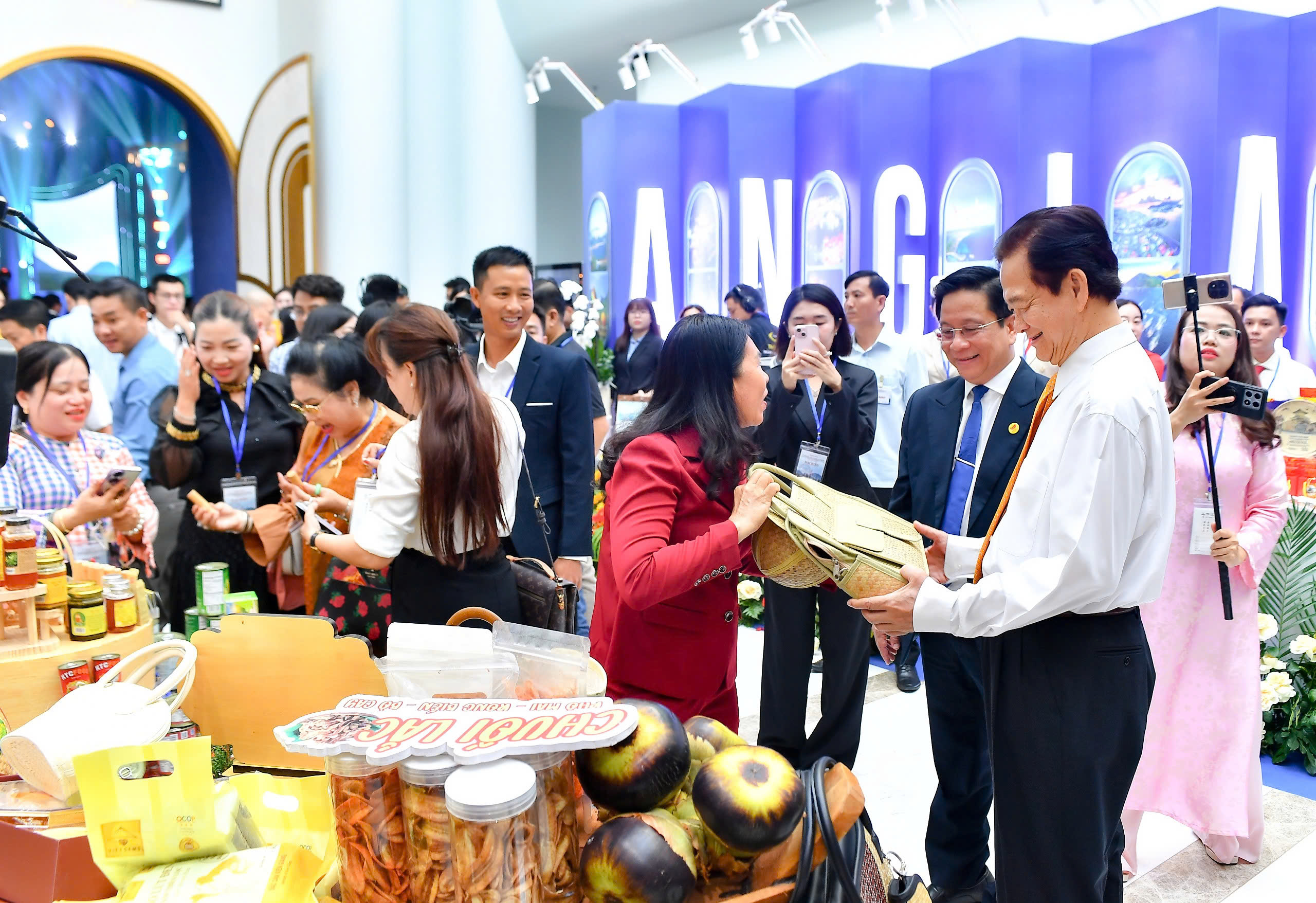 Hội nghị c&ocirc;ng bố quy hoạch tỉnh An Giang v&agrave; cơ hội đầu tư năm 2026 - Ảnh 5.