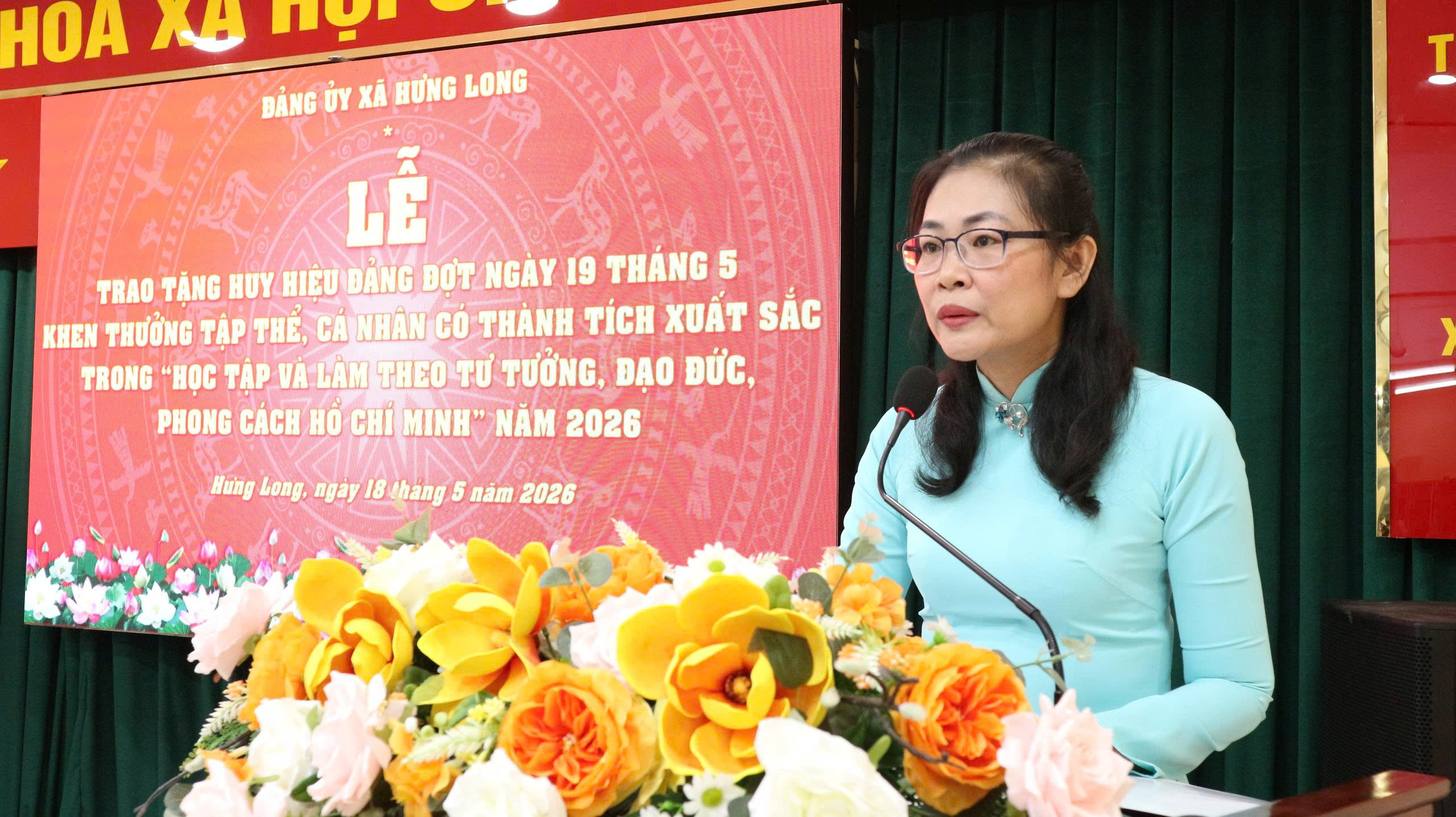 Hưng Long trao Huy hiệu Đảng và tuyên dương nhiều tập thể, cá nhân tiêu biểu học Bác - Ảnh 5.