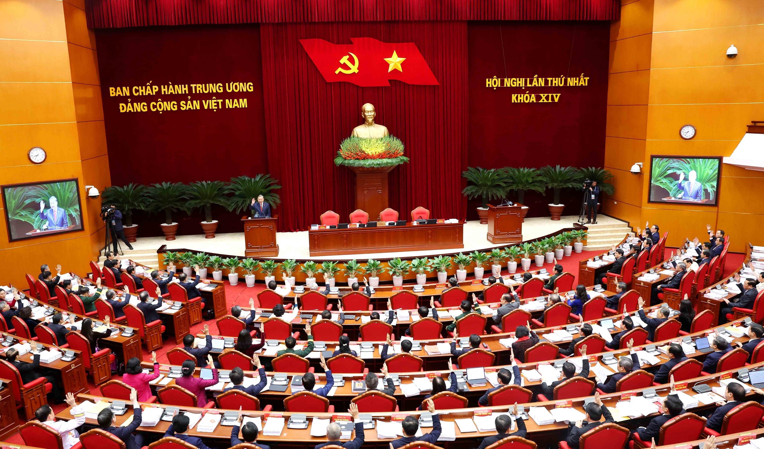 Tư tưởng Hồ Chí Minh soi sáng hành trình phát triển đất nước - Ảnh 28.