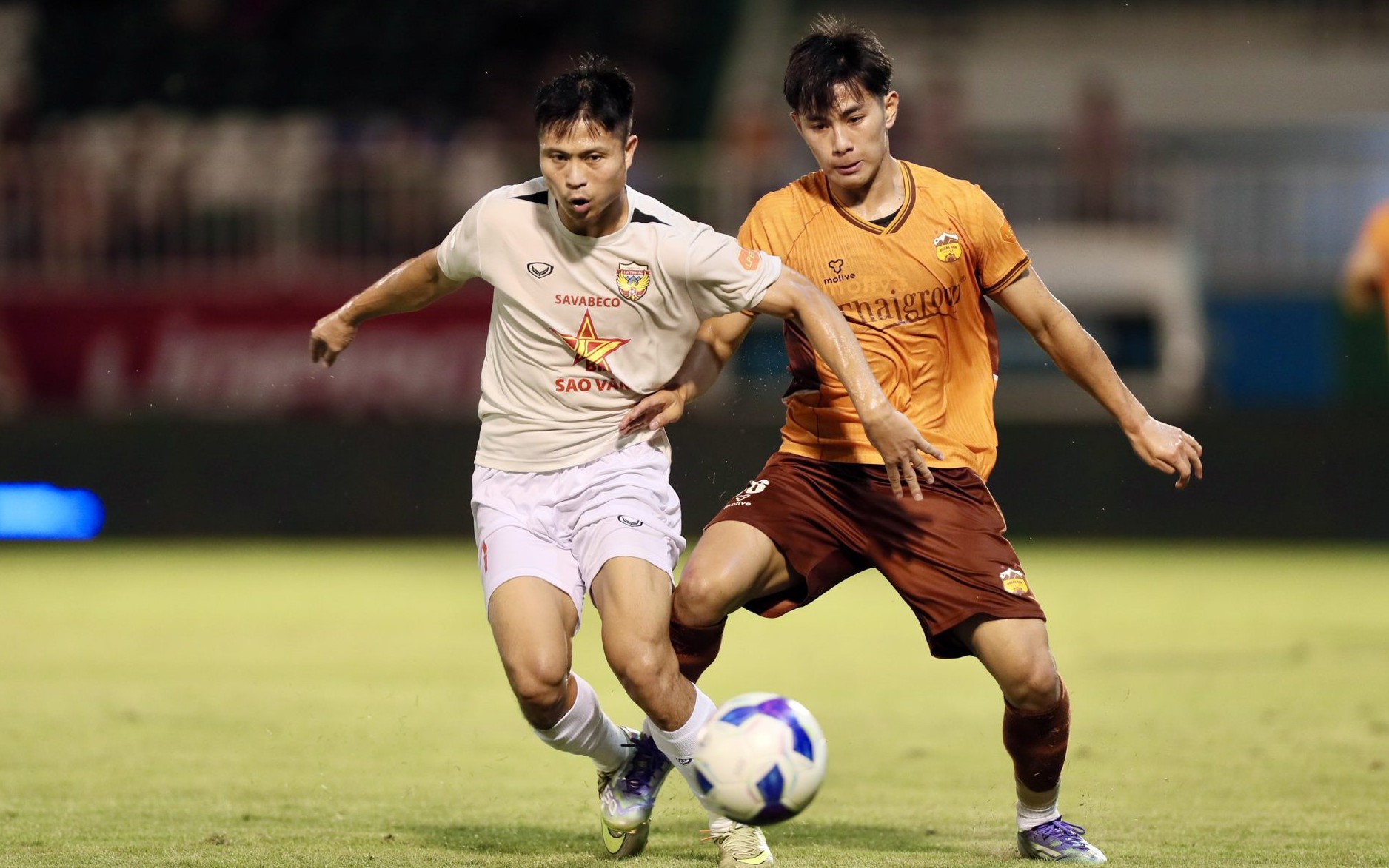V-League 2025-2026: "Mưa b&agrave;n thắng" ở v&ograve;ng 23, kh&aacute;n giả tiếp tục phủ k&iacute;n kh&aacute;n đ&agrave;i - Ảnh 5.