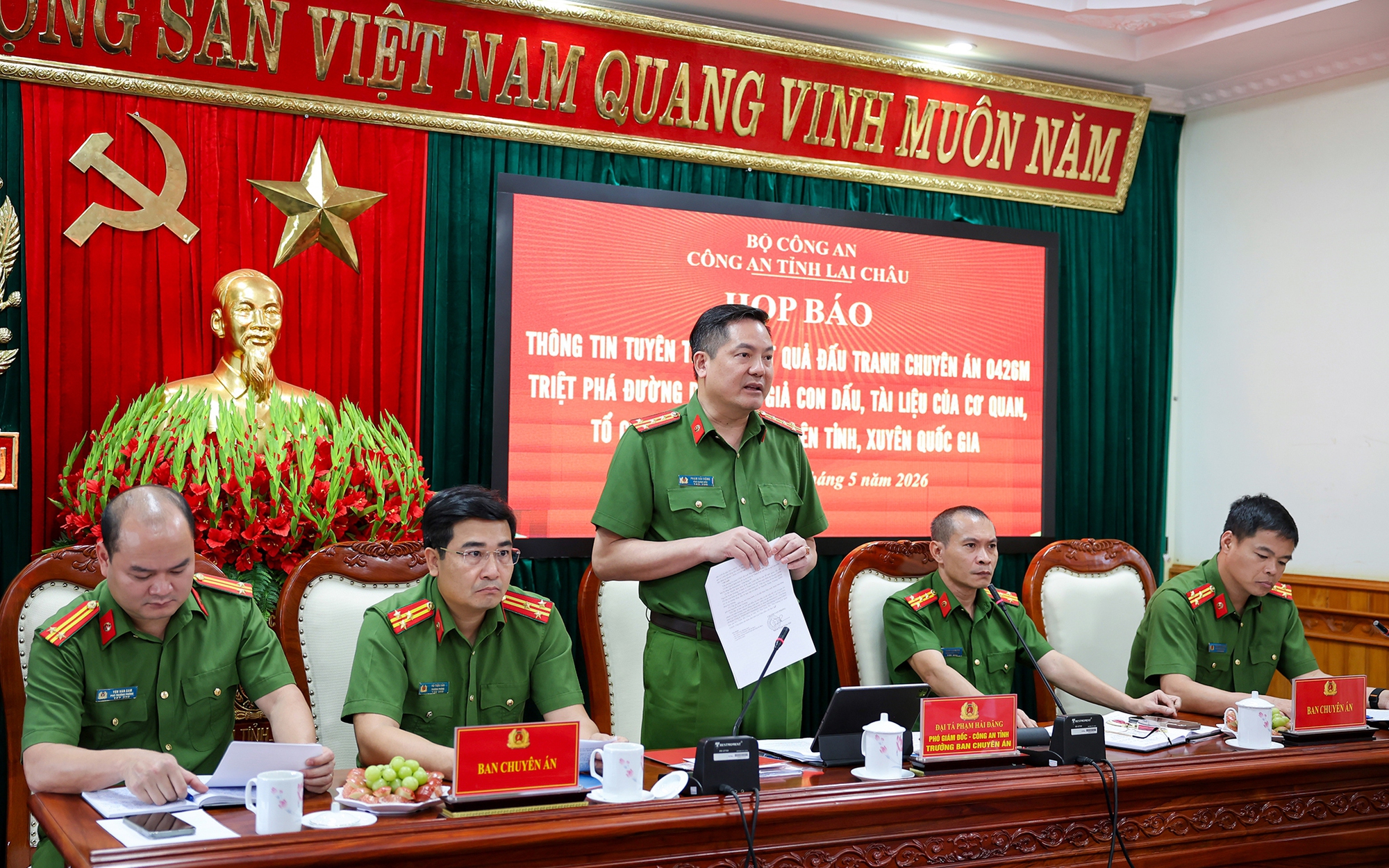 TPHCM lên kịch bản đảm bảo năng lượng, sẵn sàng mở đường cho xe bồn vào nội đô - Ảnh 2.