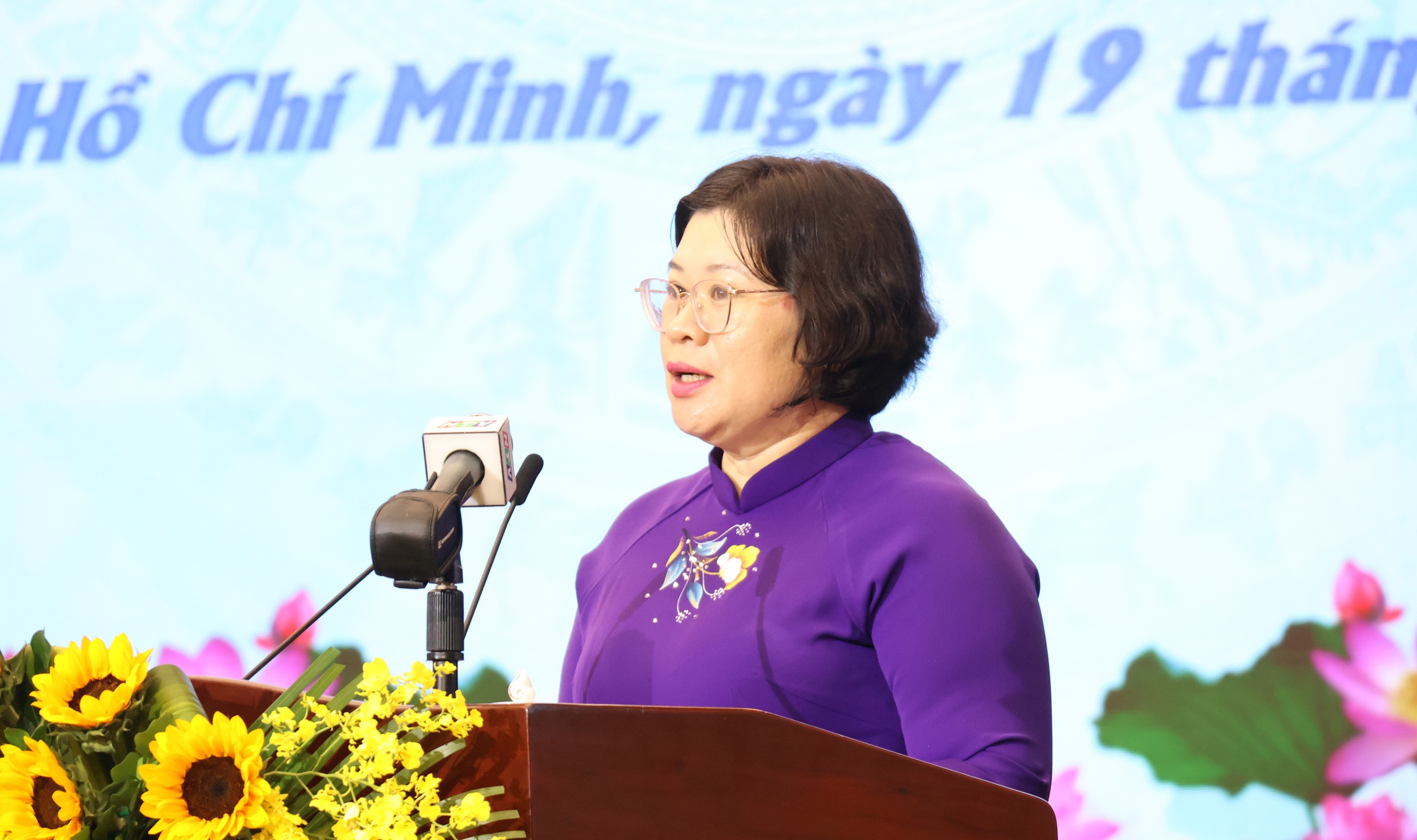 Th&agrave;nh ủy TPHCM biểu dương 358 điển h&igrave;nh học B&aacute;c - Ảnh 2.