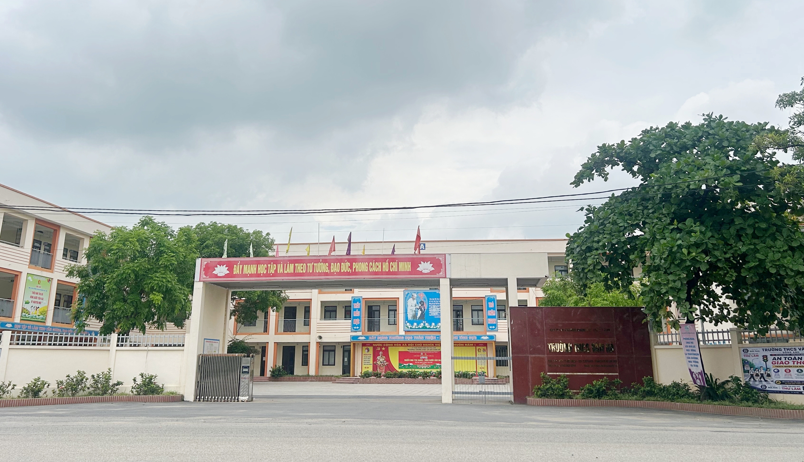 Cận cảnh khu tái định cư cho người dân di dời để xây cầu Trần Hưng Đạo, cầu Tứ Liên - Ảnh 1.