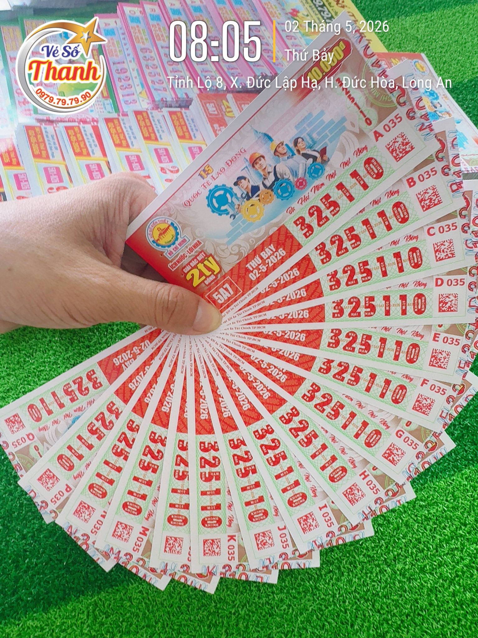 Trúng xổ số miền Nam dịp lễ 30-4 và 1-5, nhiều người nhận tiền lẫn đổi vàng - Ảnh 5.