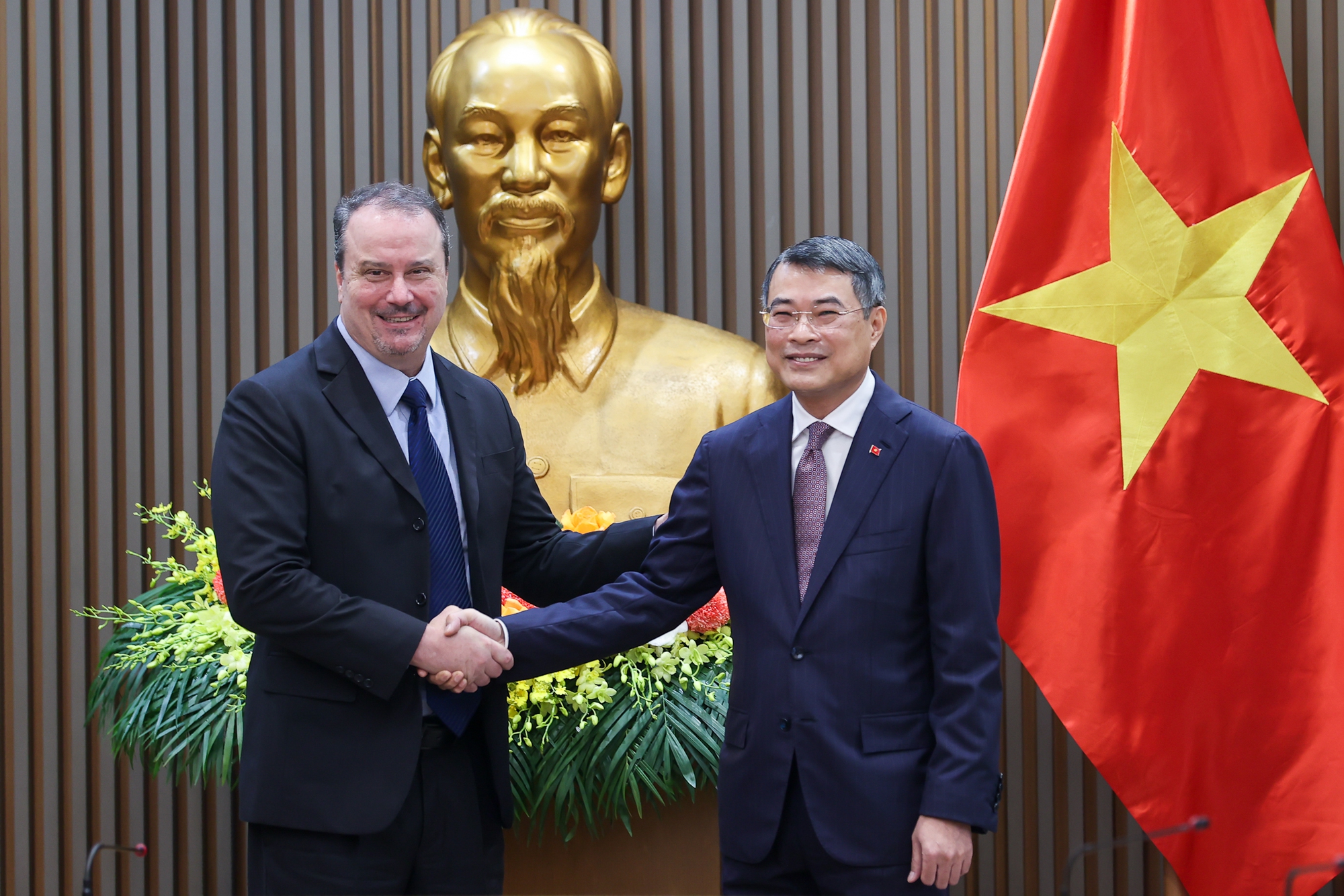 Thủ tướng Lê Minh Hưng tiếp Phó Đại diện Thương mại Mỹ - Ảnh 1.