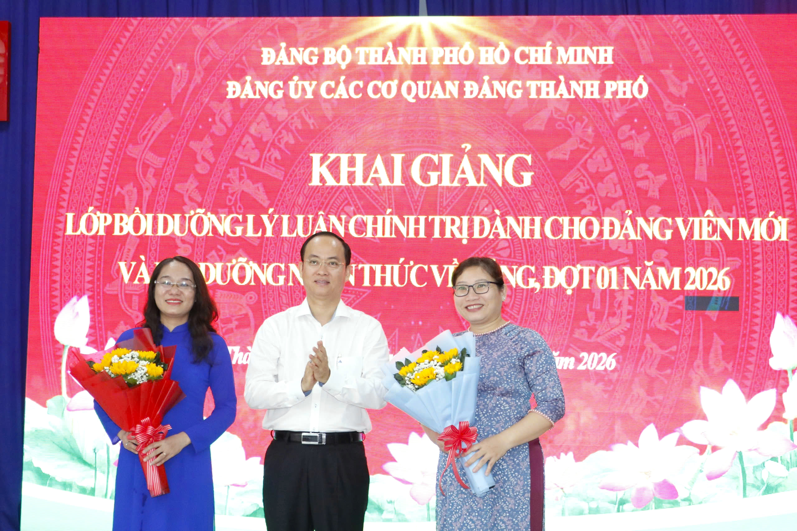 TPHCM: Hơn 250 người tham dự lớp bồi dưỡng lý luận chính trị và nhận thức Đảng - Ảnh 4.
