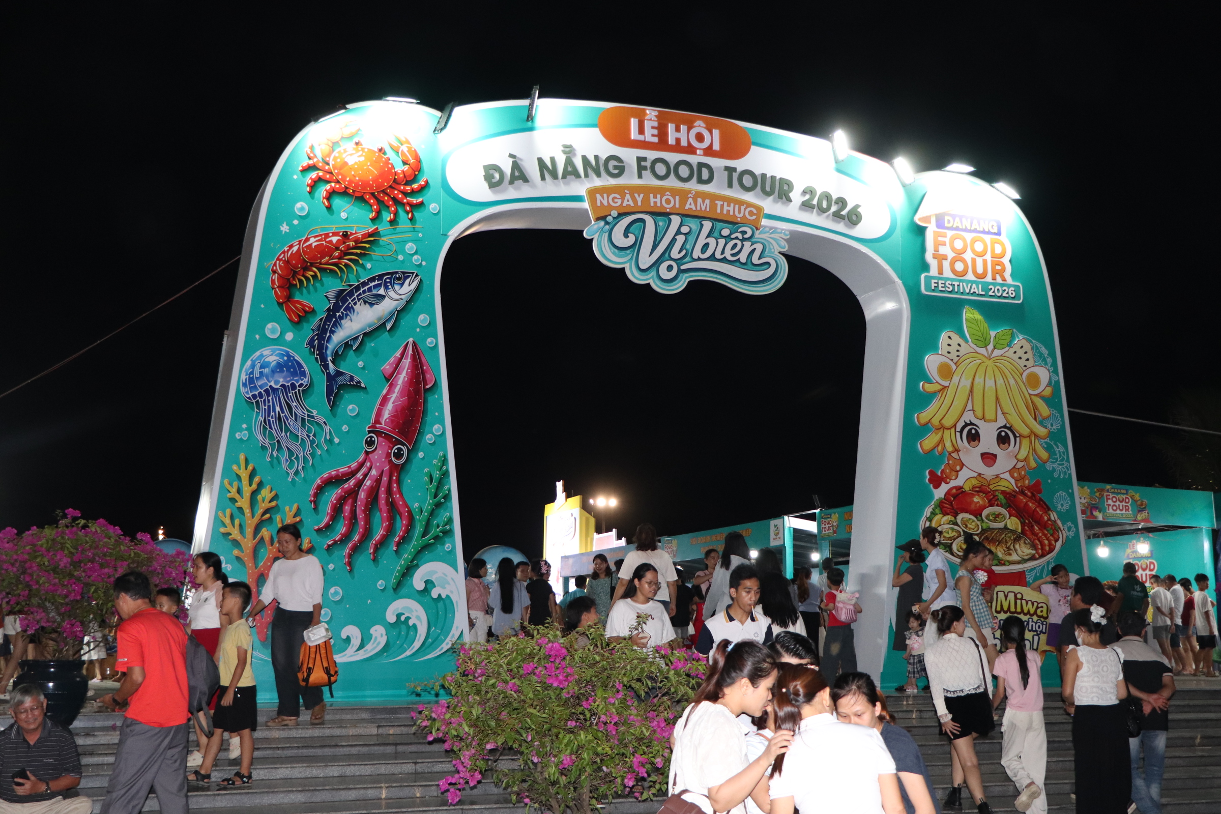 Hàng ngàn người tham gia lễ hội ẩm thực Đà Nẵng Food 2026 đầu tiên tại miền Nam - Ảnh 1. Hàng ngàn người tham gia lễ hội ẩm thực Đà Nẵng Food 2026 đầu tiên tại miền Nam - Ảnh 1.