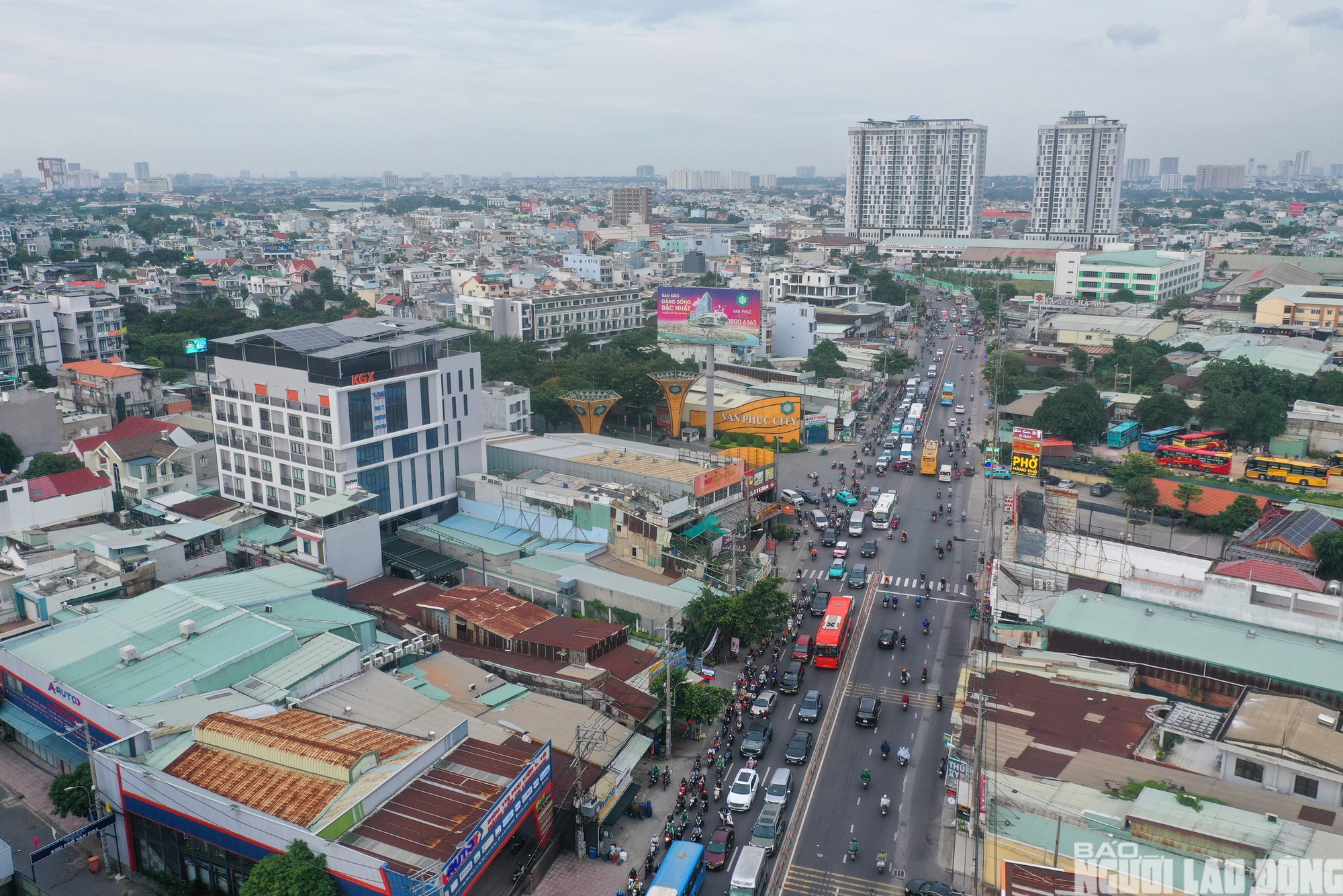 TPHCM tăng tốc hoàn thành Quốc lộ 13 và suối Cái trong năm 2026 - Ảnh 3. TPHCM tăng tốc hoàn thành Quốc lộ 13 và suối Cái trong năm 2026 - Ảnh 3.