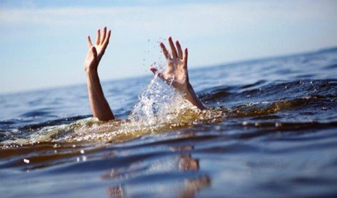 H&agrave; Tĩnh: Hai nam sinh lớp 10 đuối nước thương t&acirc;m khi đi c&acirc;u c&aacute; - Ảnh 1.