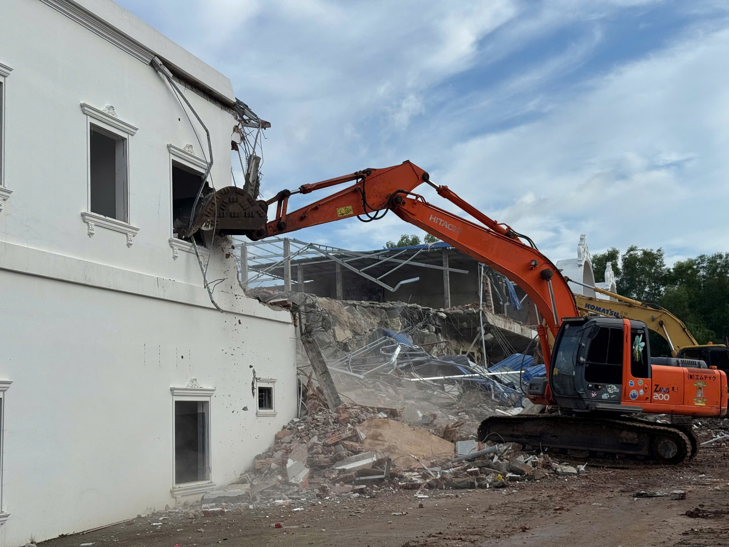 Cưỡng chế &ldquo;biệt phủ&rdquo; từng g&acirc;y bức x&uacute;c ở Ph&uacute; Quốc - Ảnh 5.