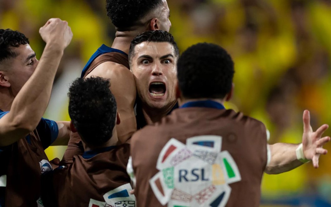 Vì sao Ronaldo "rớt" tốp 50 cầu thủ vĩ đại nhất World Cup? - Ảnh 2.