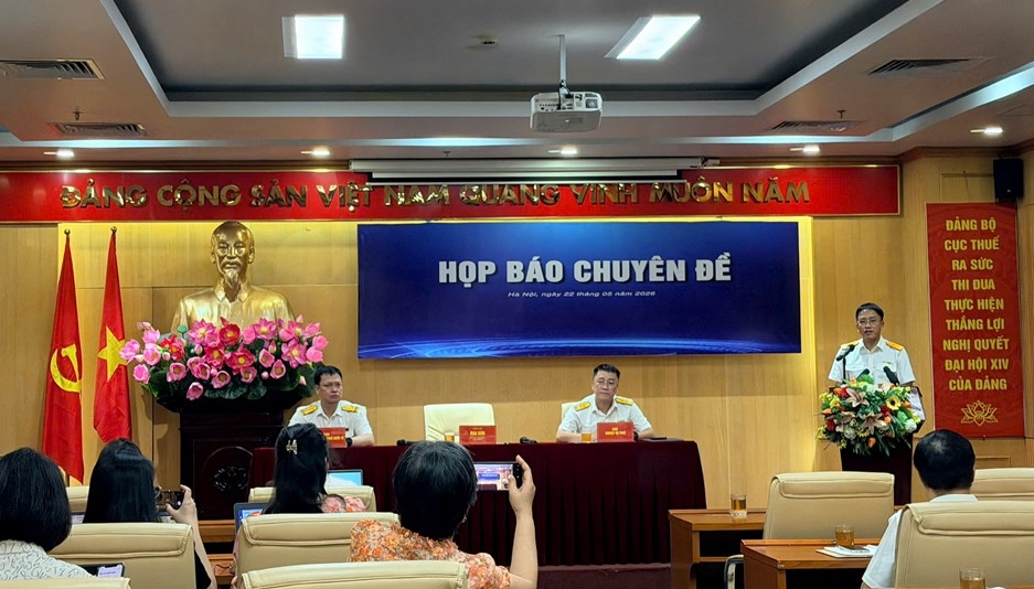 Lãnh đạo Cục Thuế nói về việc nợ thuế số tiền nhỏ vẫn bị tạm hoãn xuất cảnh - Ảnh 1.