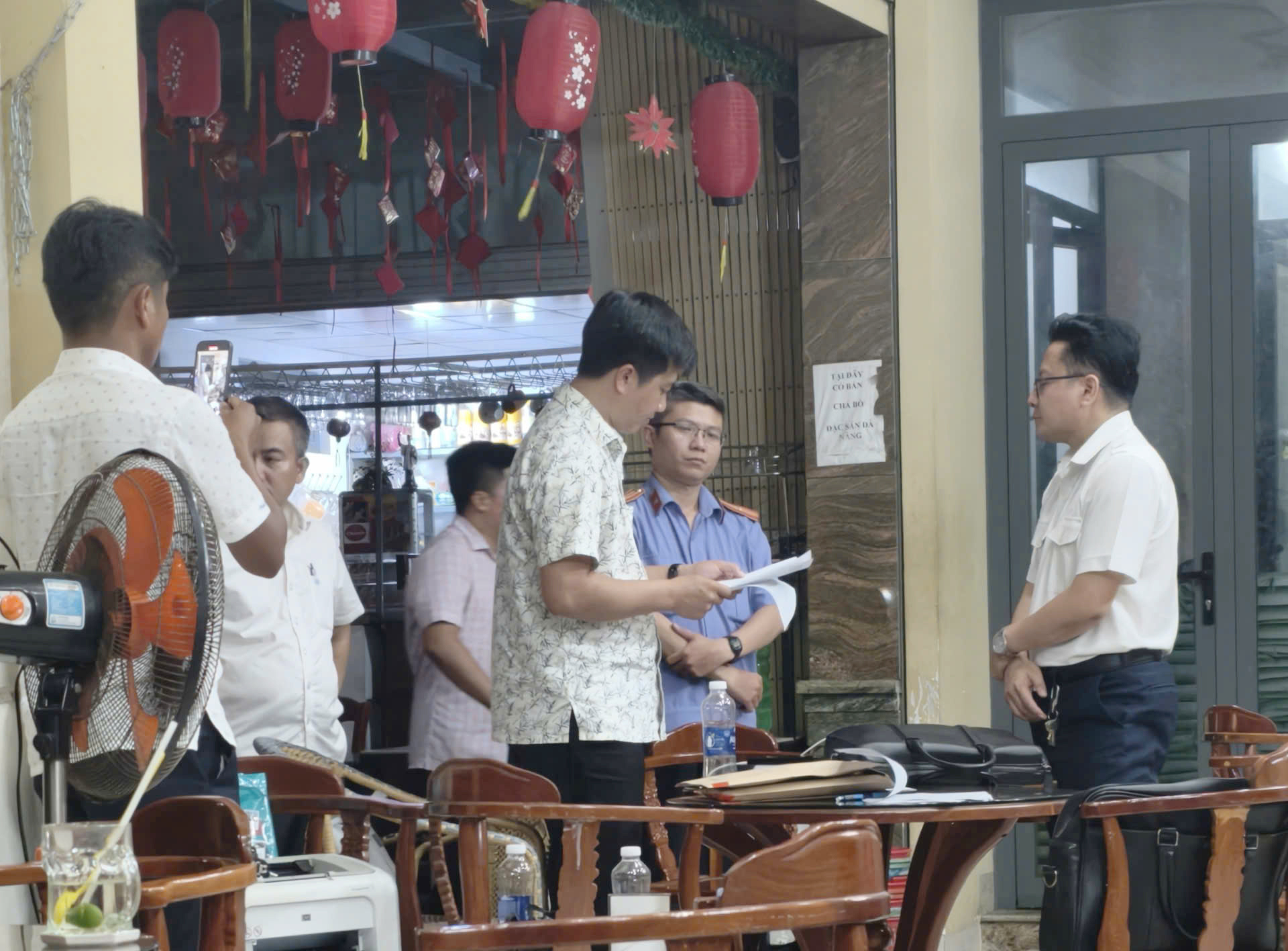 Cán bộ thuế Cần Thơ nhận hối lộ 100 triệu đồng từ giám đốc công ty - Ảnh 2.
