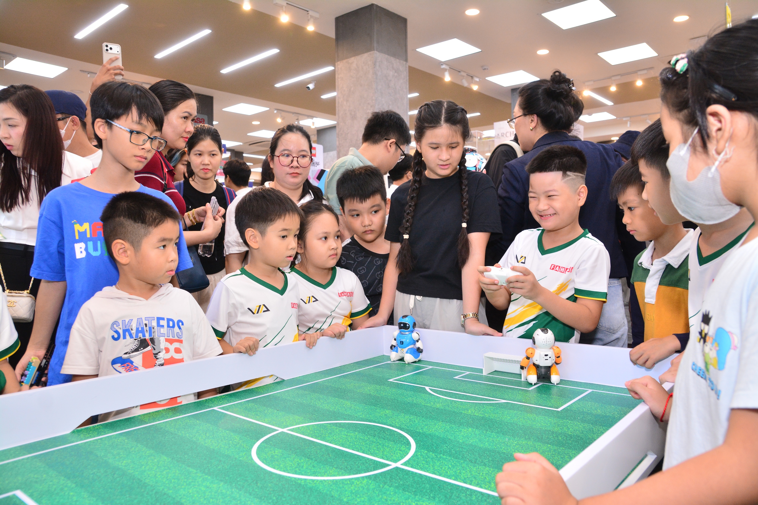 FIFA World Cup 2026™ tại FAHASA - Ảnh 5.
