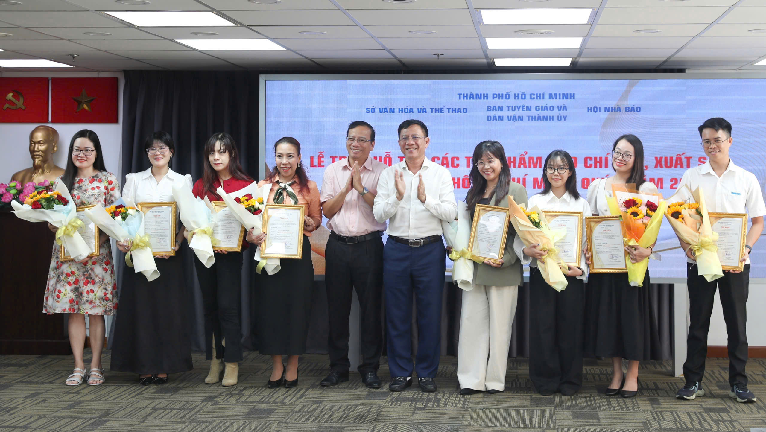 Báo Người Lao Động có 5 tác phẩm báo chí hay, xuất sắc được TPHCM hỗ trợ - Ảnh 2.