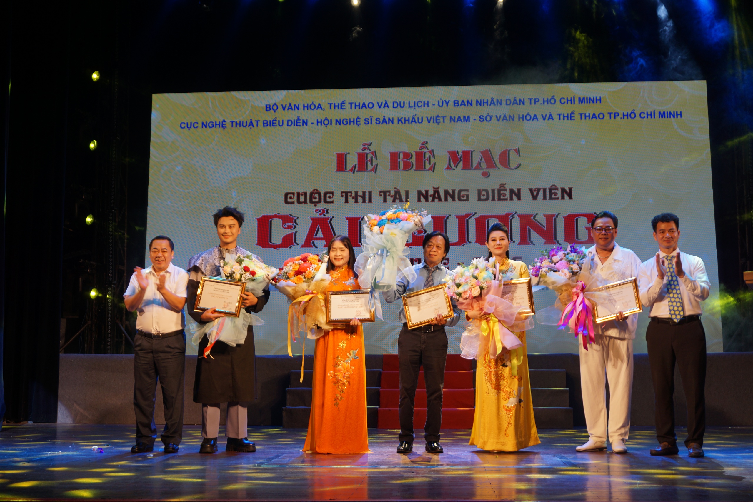Trọng Nhân, Bích Trâm, Lê Hoàng Nghi, Ngân Hà đoạt giải Nhất cuộc thi Tài năng Diễn viên cải lương 2 - Ảnh 2.