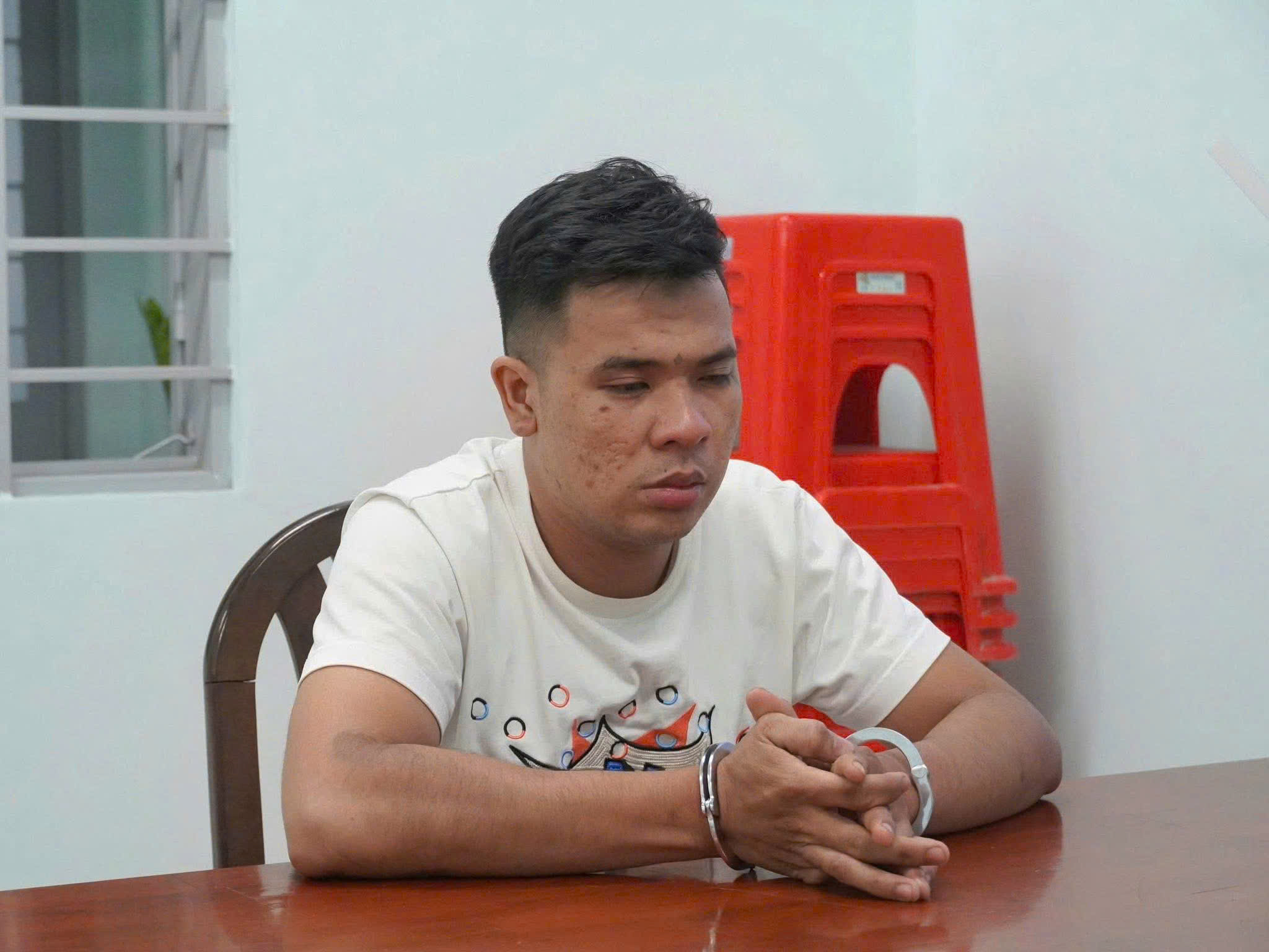 Công an Tây Ninh bắt giữ tội phạm truy nã với tiền án trộm cắp tài sản - Ảnh 1. Công an Tây Ninh bắt giữ tội phạm truy nã với tiền án trộm cắp tài sản - Ảnh 1.