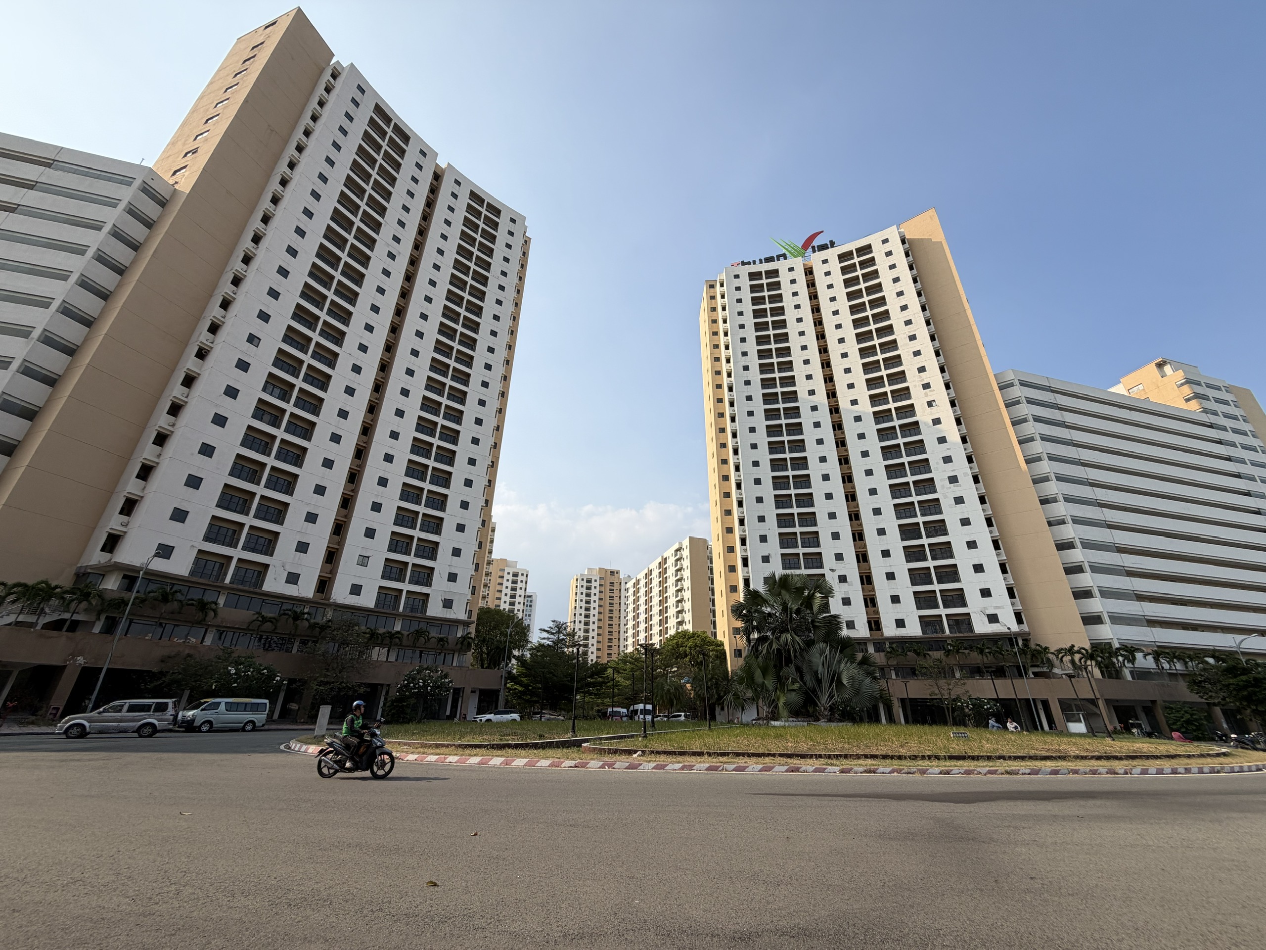 TPHCM: Khẩn trương rà soát quỹ nhà, đất tái định cư - Ảnh 1.