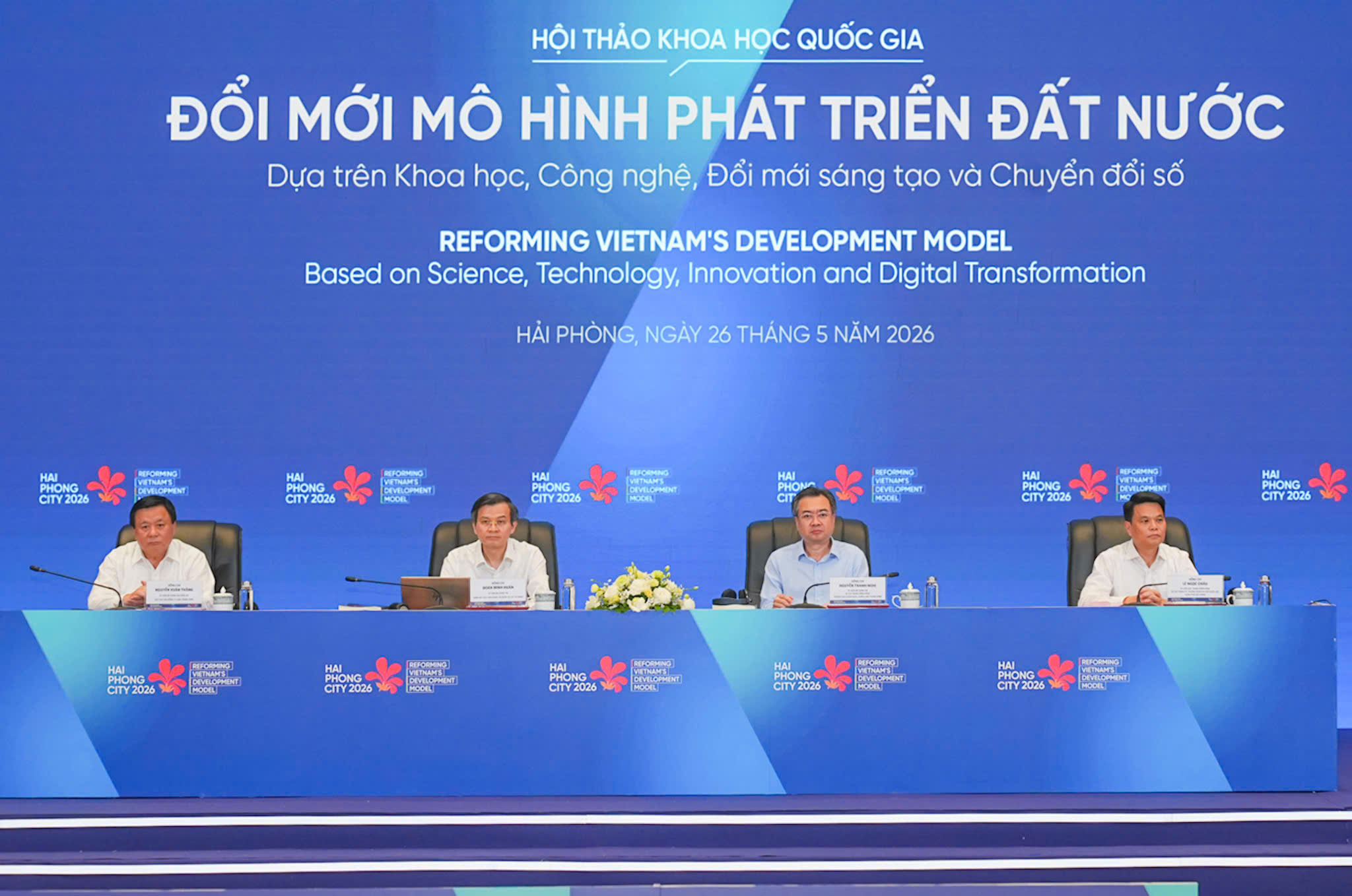 Đổi mới mô hình phát triển đất nước dựa trên khoa học và công nghệ 2026 - Ảnh 2.