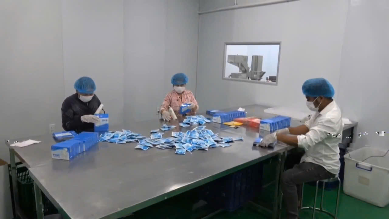 Phỏng vấn độc quyền: Công an TPHCM quyết “đánh tận gốc” các đường dây hàng giả, thực phẩm bẩn - Ảnh 57.