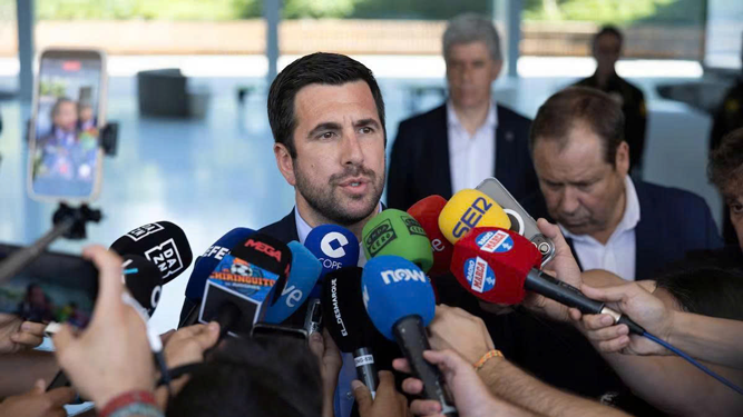 Chủ tịch của Real Madrid lần đầu có đối thủ - Ảnh 1.