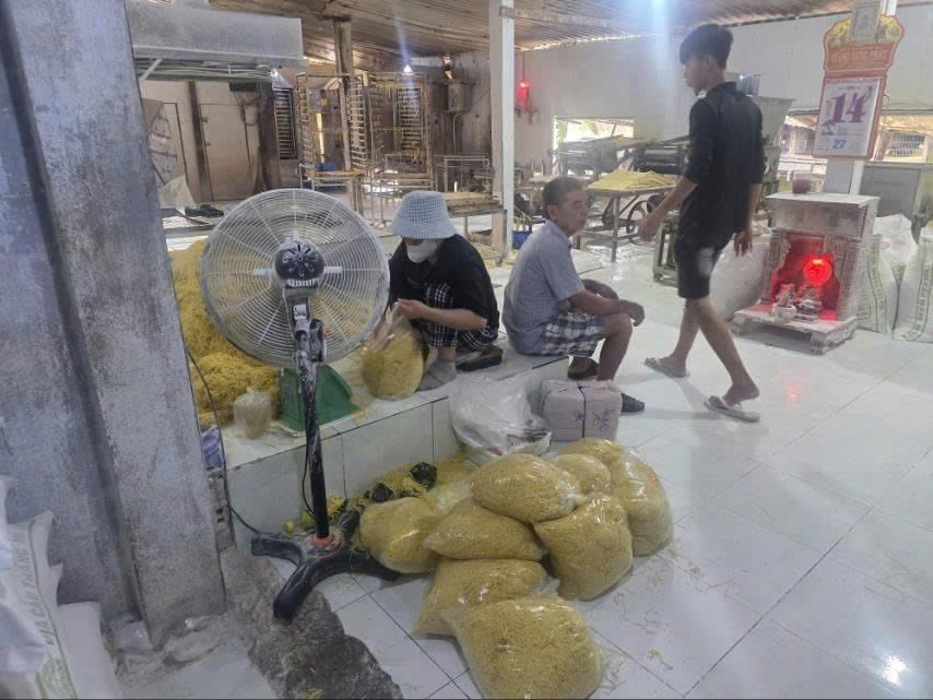 Phỏng vấn độc quyền: Công an TPHCM quyết “đánh tận gốc” các đường dây hàng giả, thực phẩm bẩn - Ảnh 27.